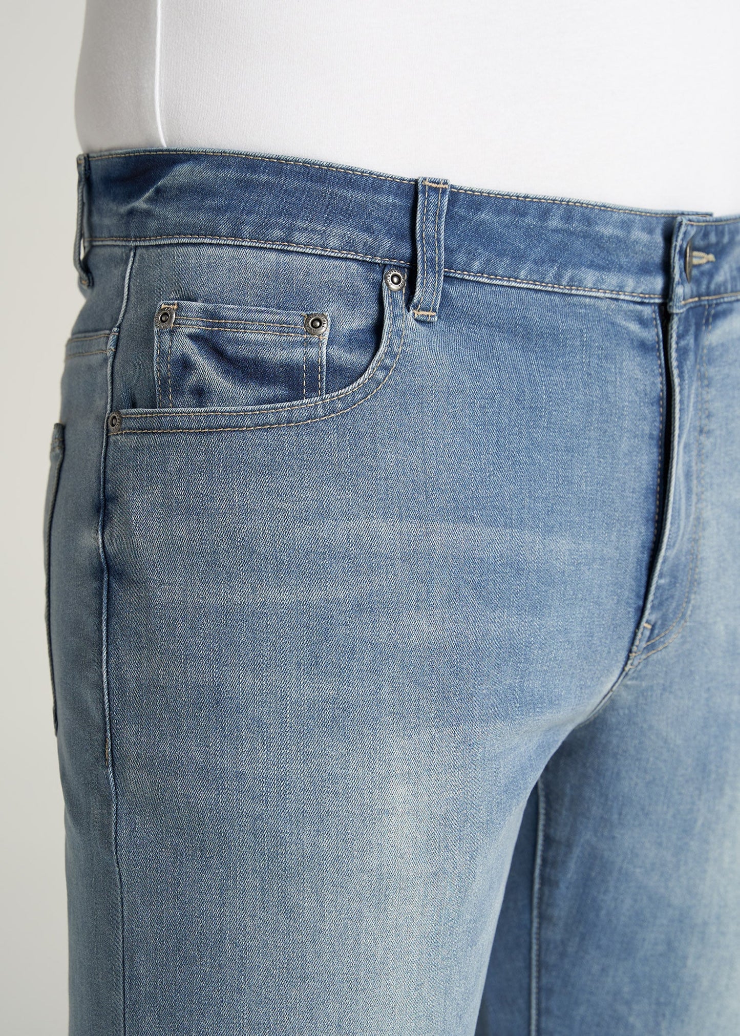 American-Tall-Men-Carman-TaperedFit-Jeans-NewFade-detail