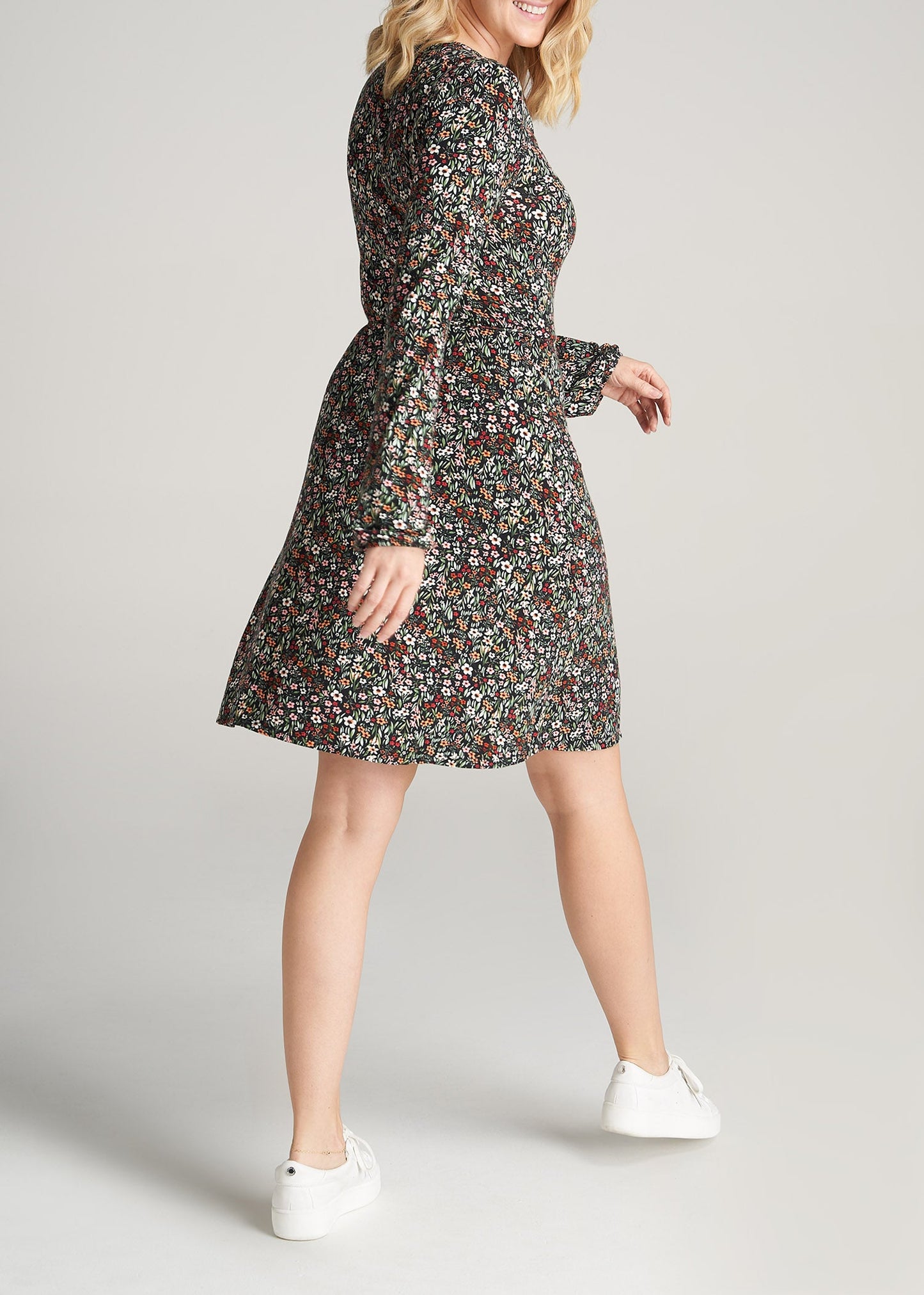 American-Tall-Women-LongSleeve-Jersey-WrapDress-BlackFloral-back
