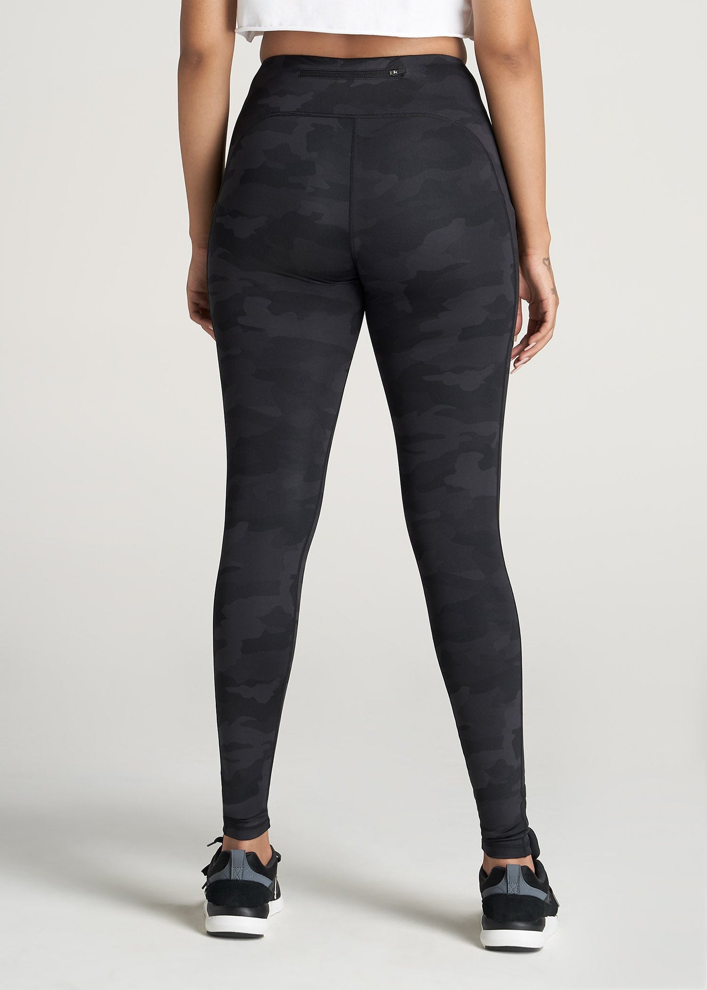 American-Tall-Women-Performance-PocketLegging-GreyCamo-back