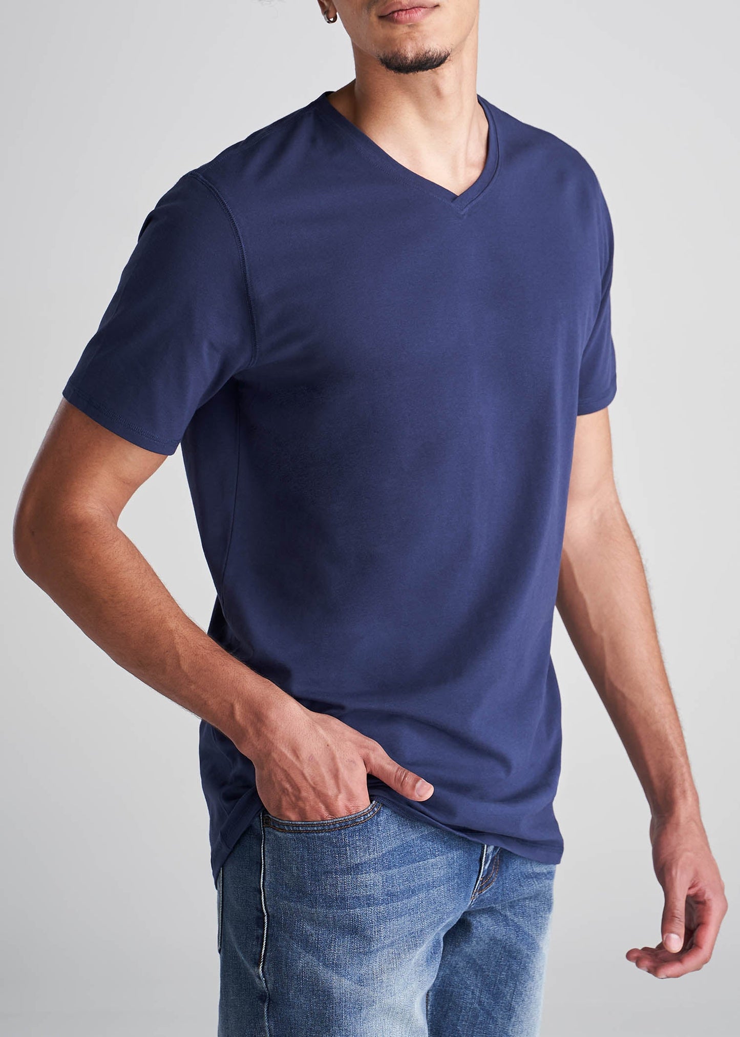 American_Tall_Men_Essentials_Regular_Fit_Vneck_Tee_Navy-front