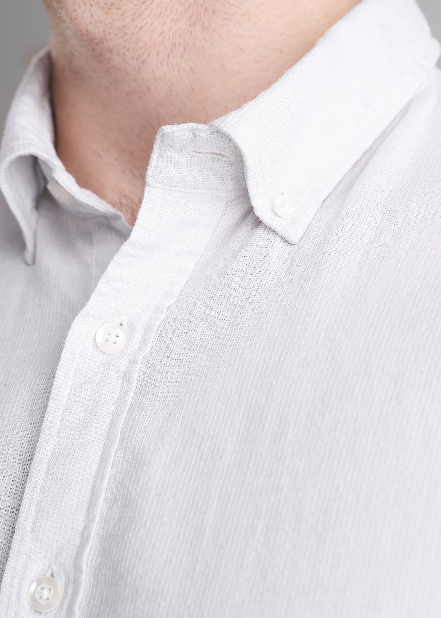 ATM-woven-LS-stretch-linen-shirt-birch-Detail-1