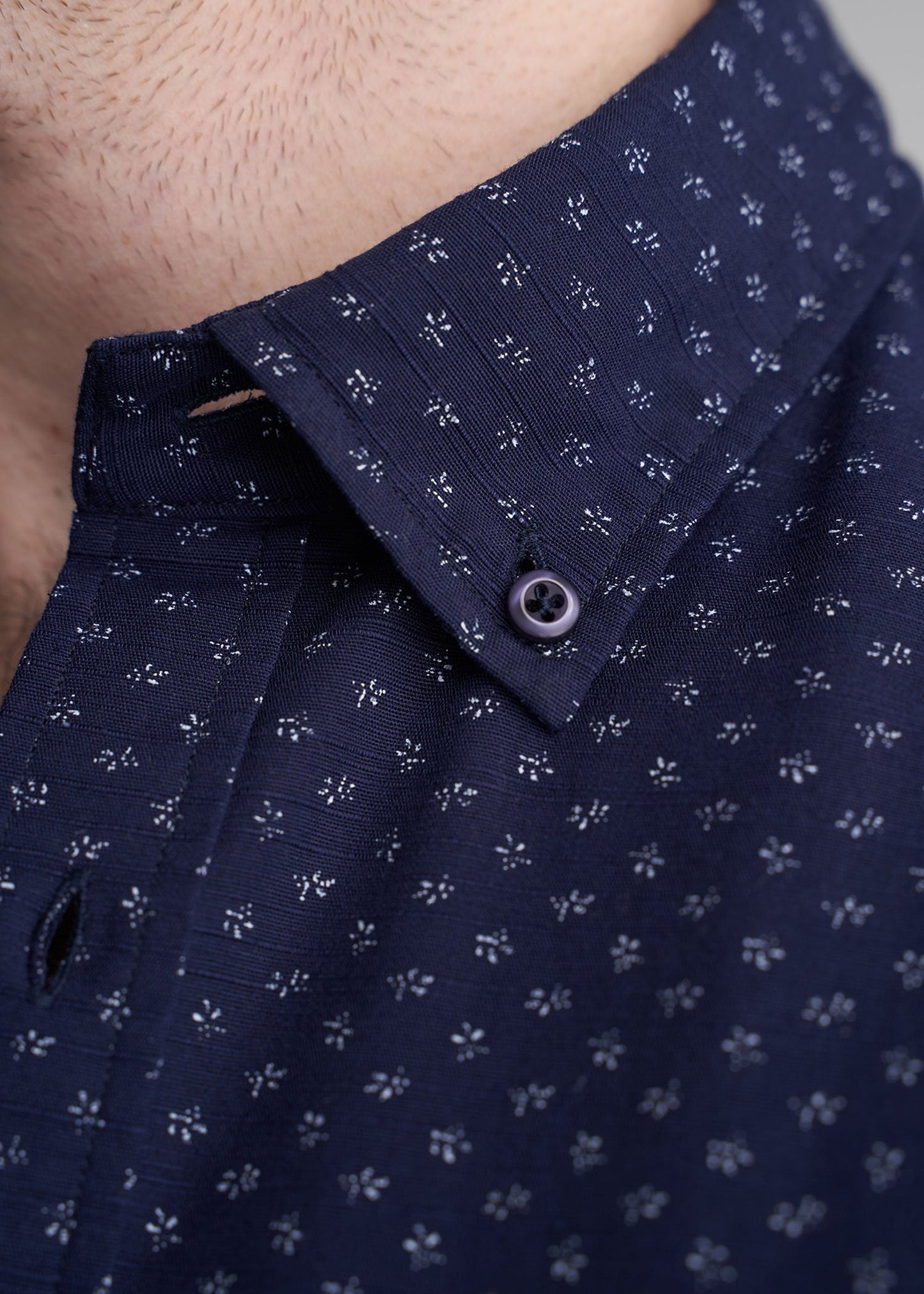 ATM-woven-print-navy-mini-floral-Detail