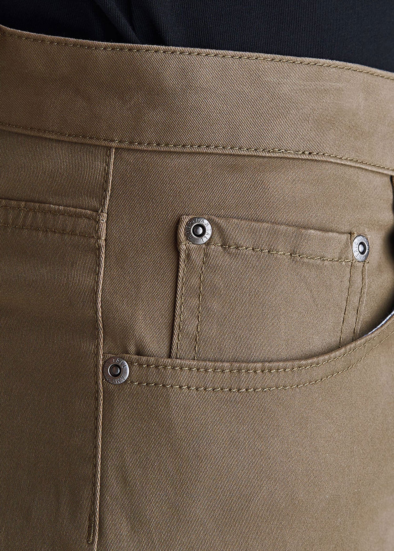 American-Tall-5pocket-army-brush-detail