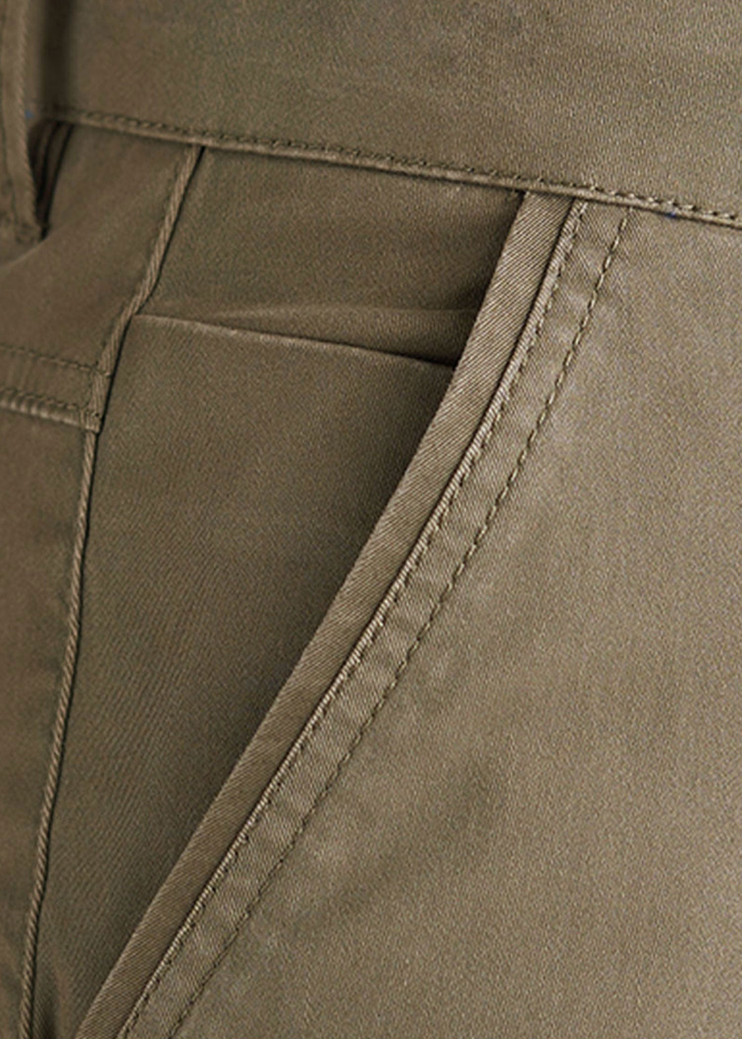 American-Tall-Carman-chino-army-brush-detail