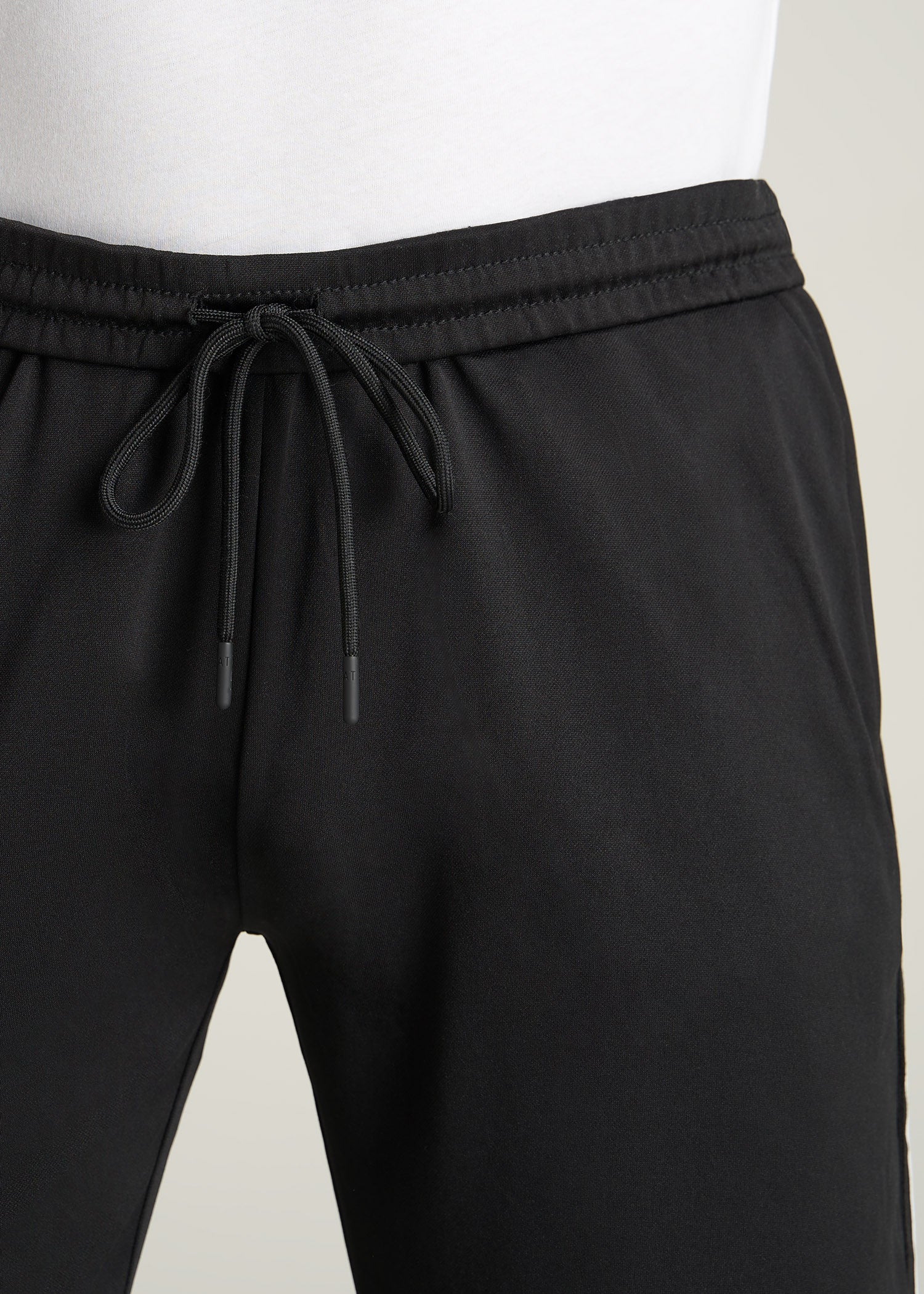       American-Tall-Men-Athletic-StripePants-Black-detail