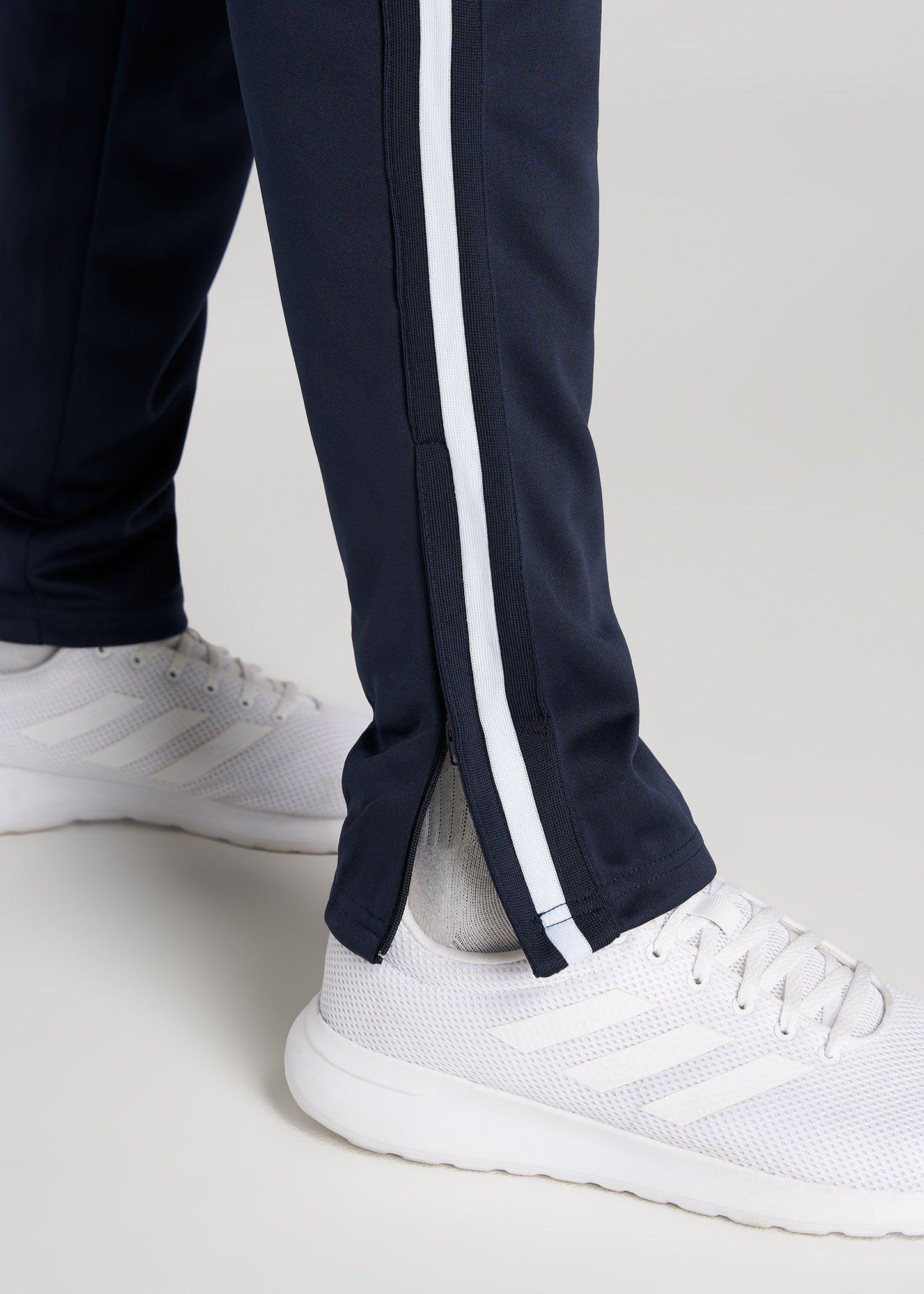    American-Tall-Men-Athletic-StripePants-Navy-zipper