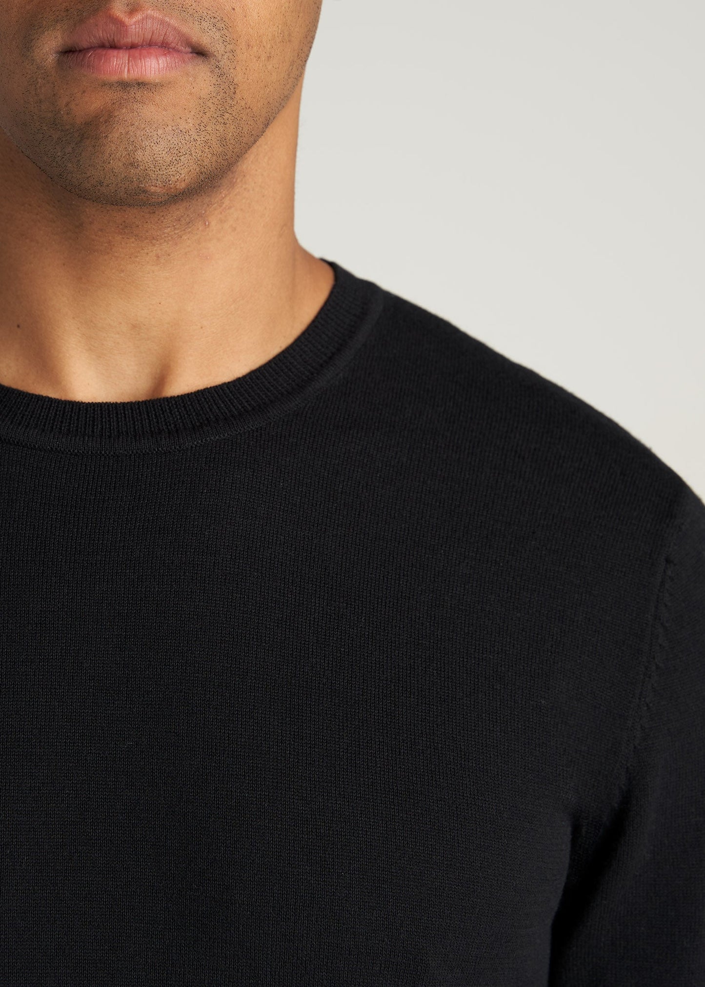     American-Tall-Men-Everyday-CrewNeck-Sweater-Black-detail