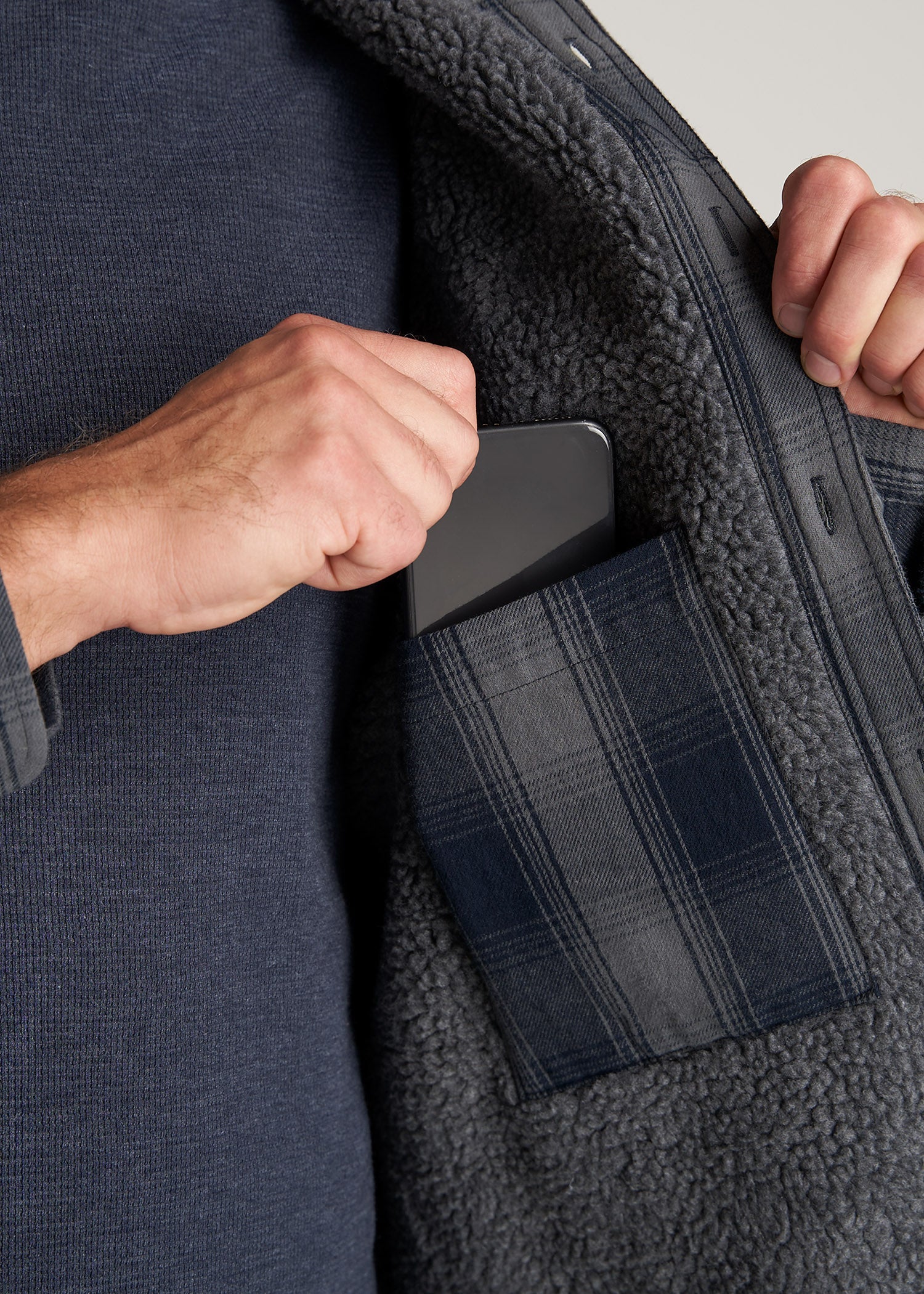    American-Tall-Men-LJ-Sherpa-Lined-WorkJacket-MidnightNavyMediumGreyPlaid-detail