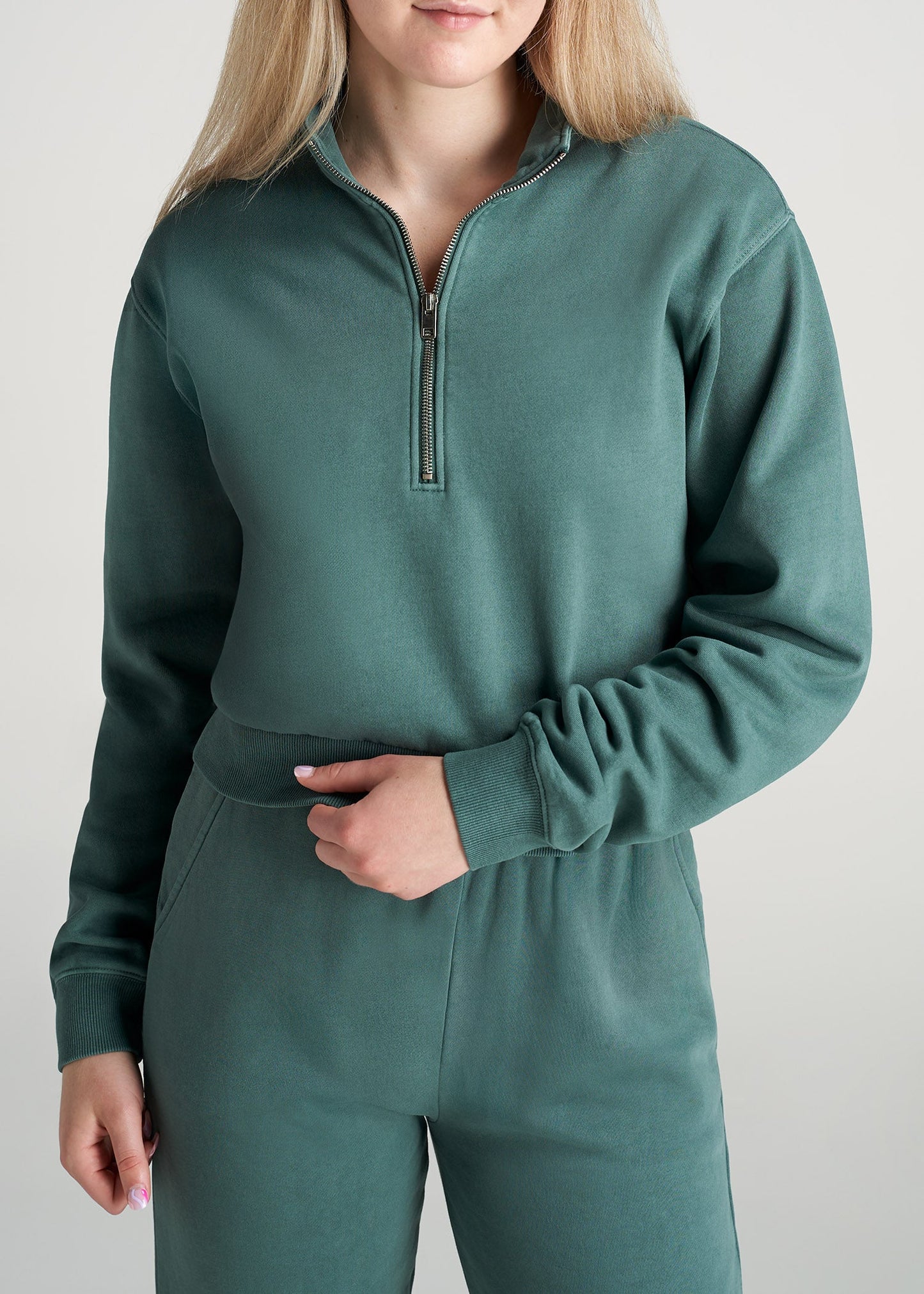 American-Tall-Women-80-20-HalfZip-GD-Sweatshirt-JuniperGreen-front