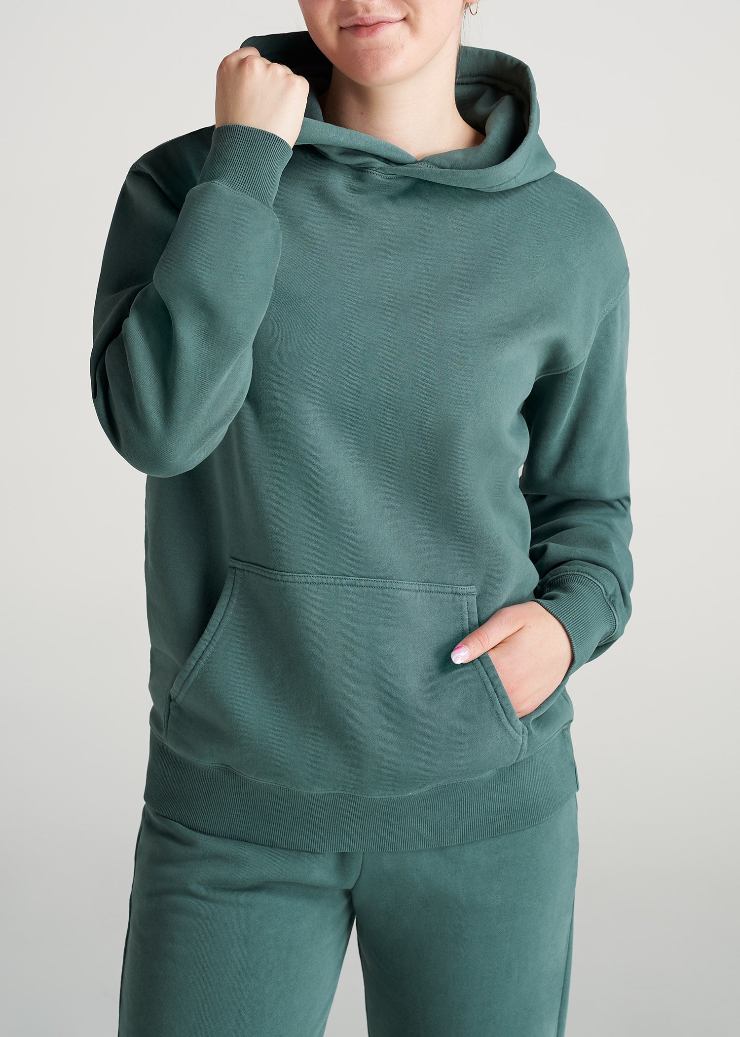 American-Tall-Women-8020-GD-WKND-Hoodie-JuniperGreen-front