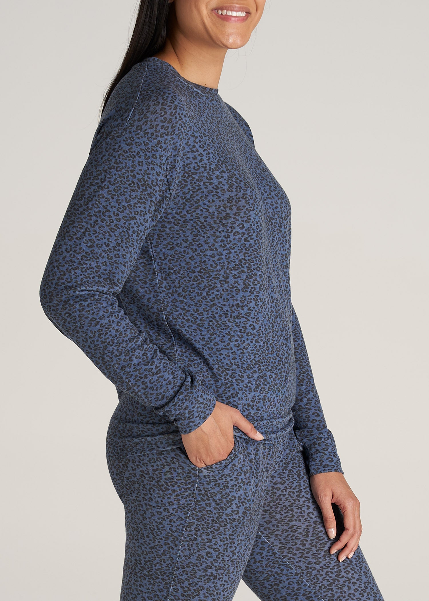    American-Tall-Women-COZY-Lounge-Crewneck-NavyLeopard-side