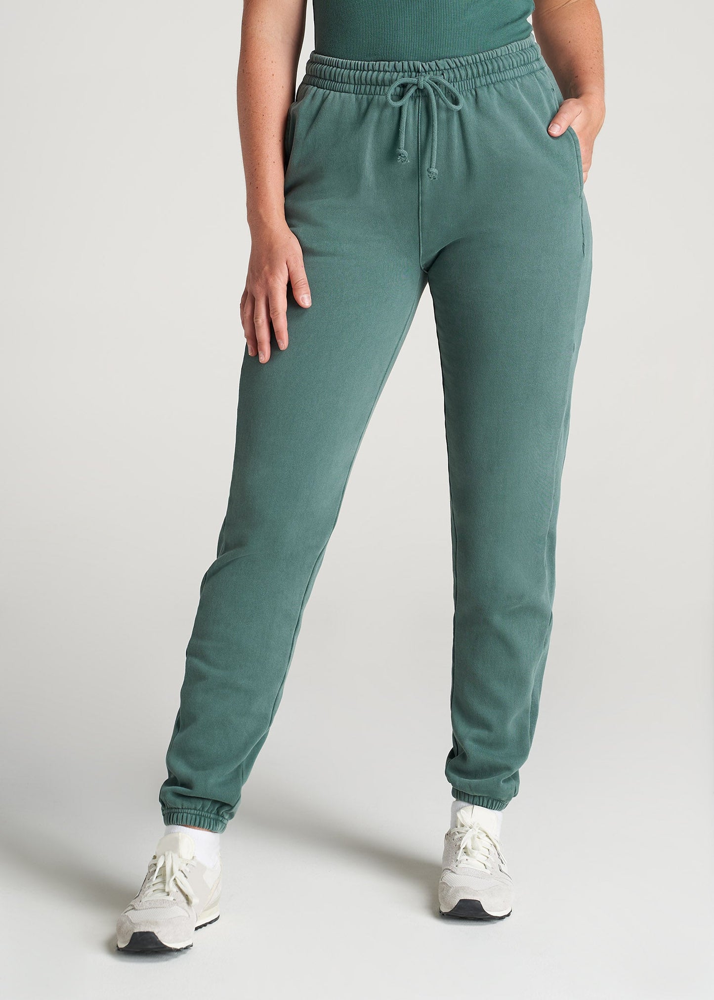 American-Tall-Women-GD-Sweatpant-JuniperGreen-front
