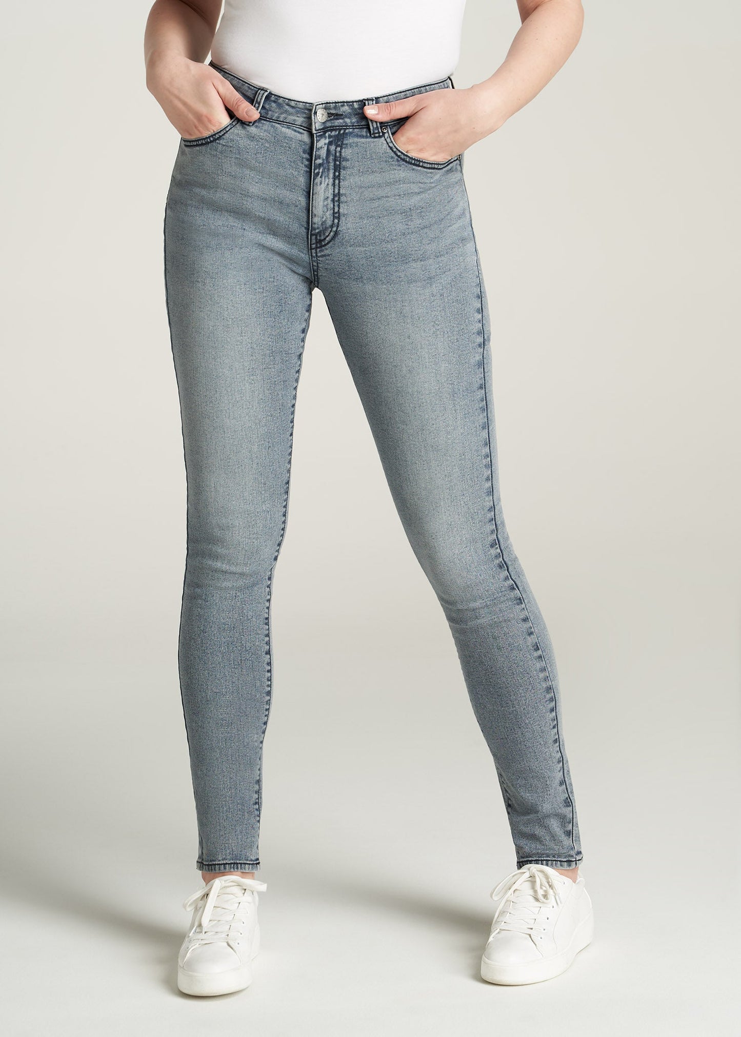       American-Tall-Women-Georgia-HighRise-Skinny-AnkleLength-Jean-LightGreyWash-front
