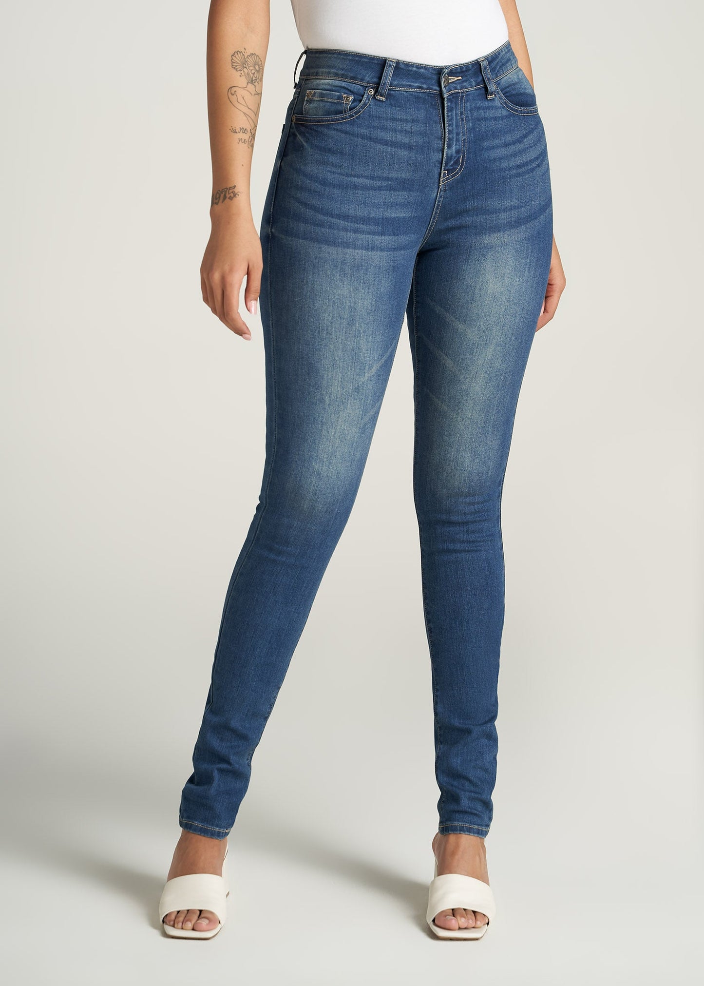  American-Tall-Women-Georgia-HighRise-SkinnyJean-ClassicBlue-front