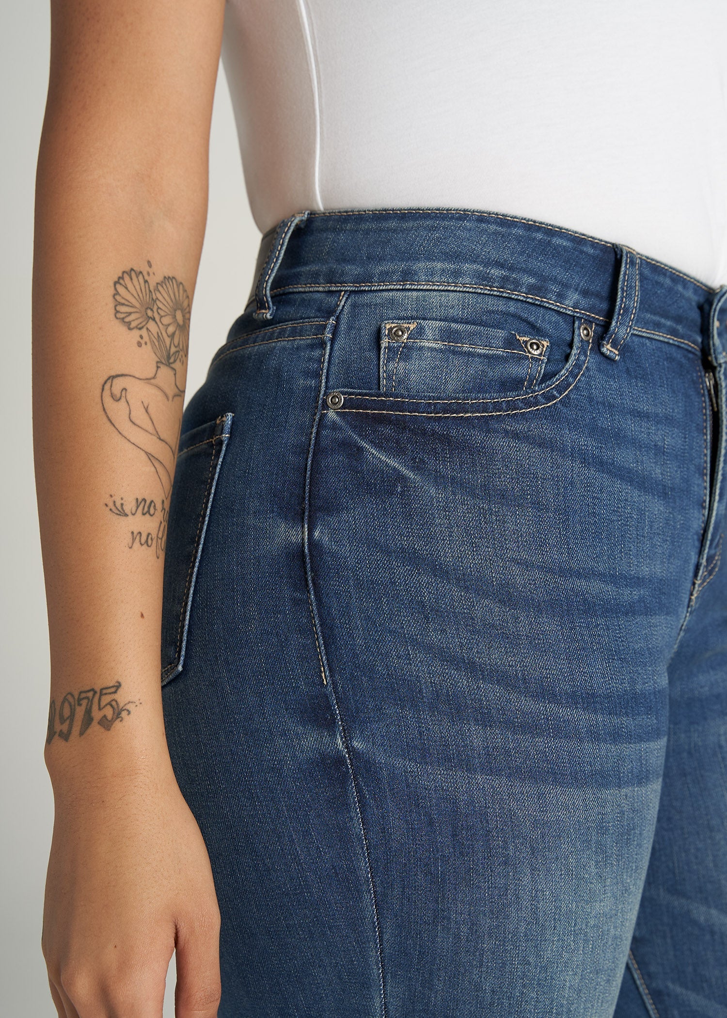    American-Tall-Women-Georgia-HighRise-SkinnyJean-ClassicBlue-pocket