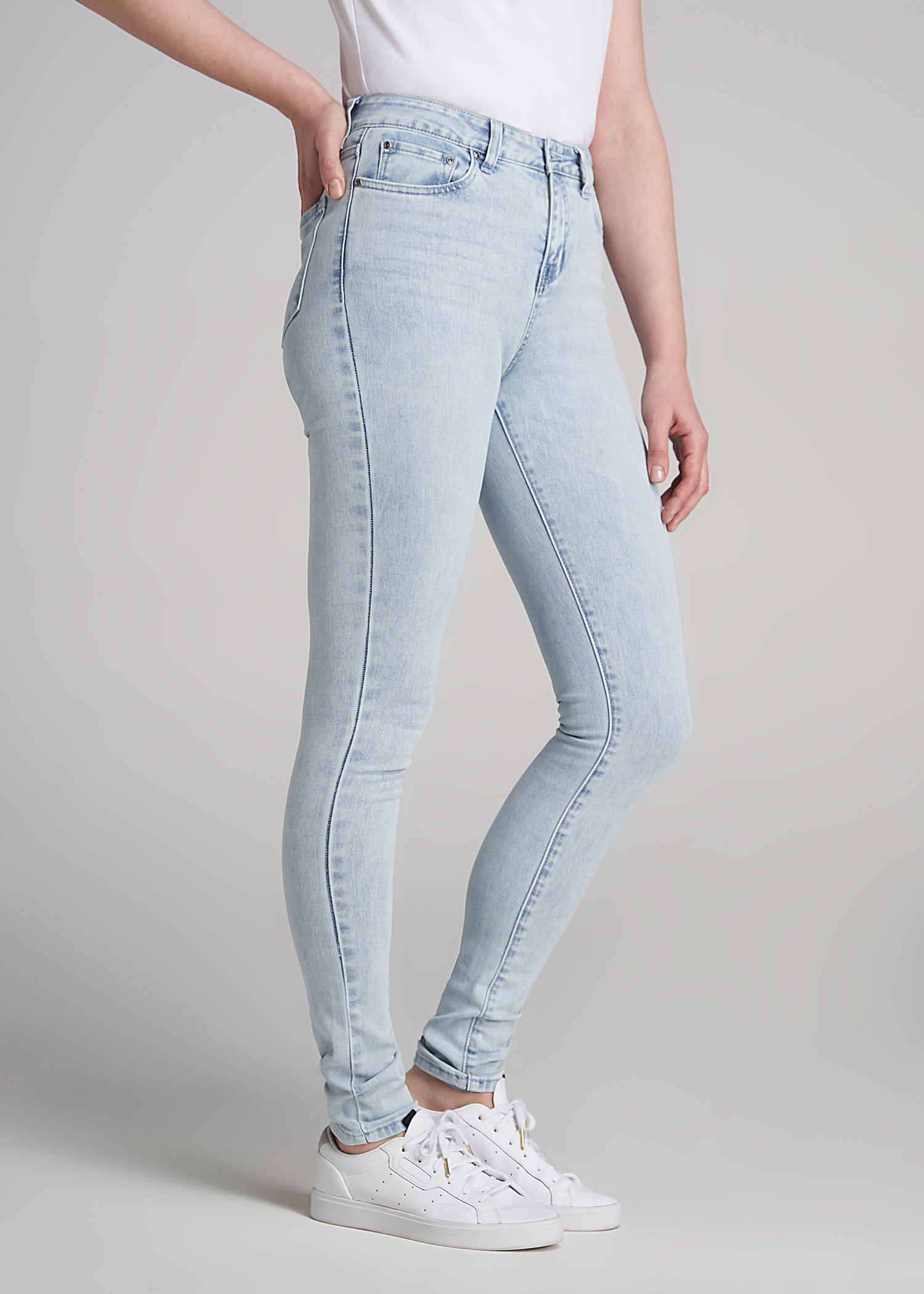         American-Tall-Women-Georgia-HighRiseSkinny-Jean-LightSunwashedBlue-side