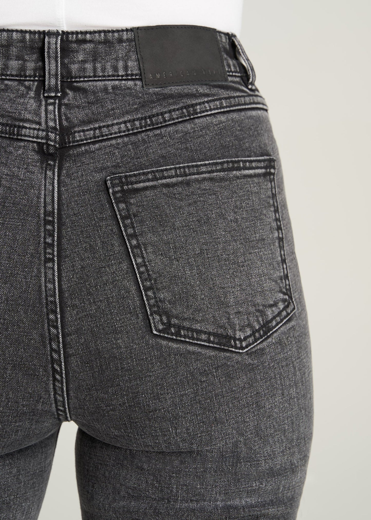    American-Tall-Women-Lola-UltraHighRise-SlimJean-BlackStoneWash-detail