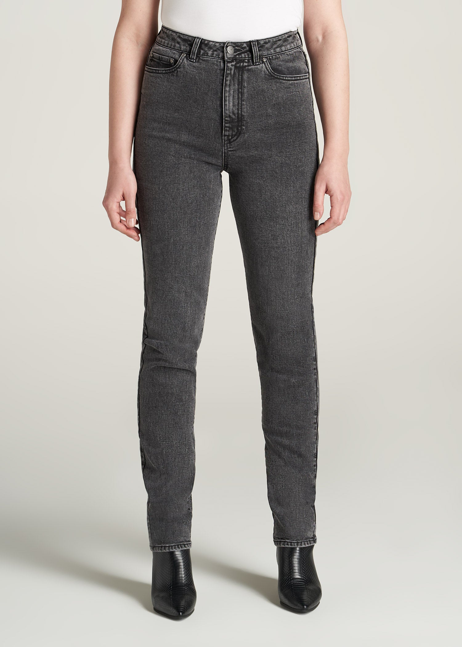    American-Tall-Women-Lola-UltraHighRise-SlimJean-BlackStoneWash-front