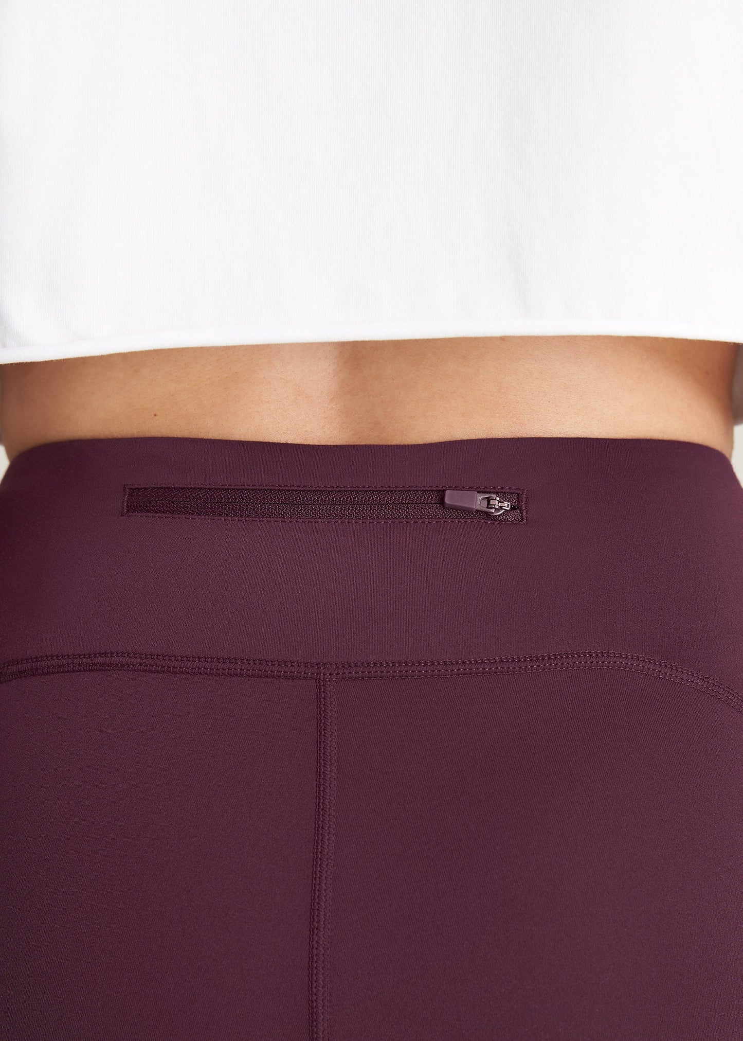 American-Tall-Women-Performance-PocketLegging-PurpleDahlia-detail