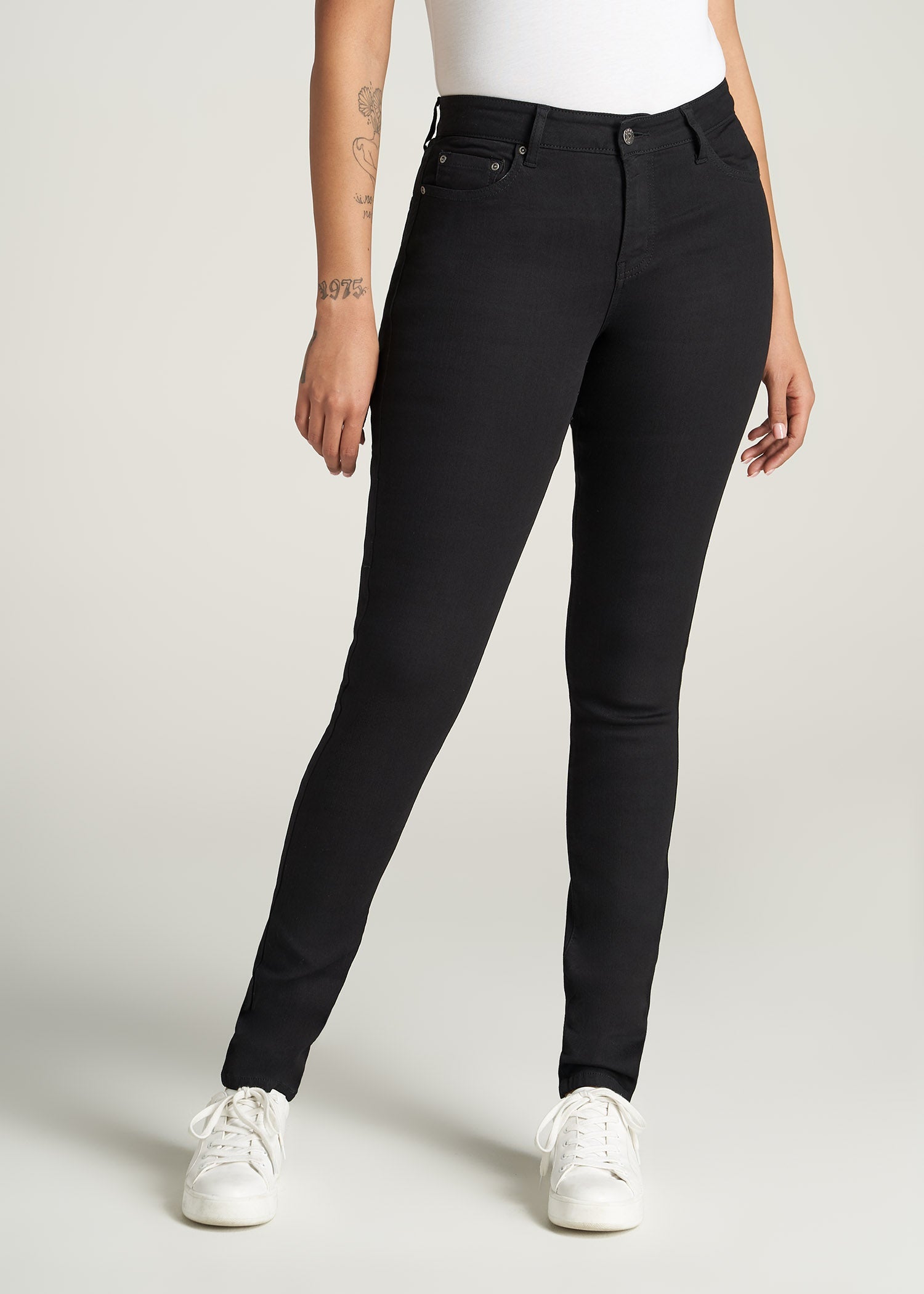    American-Tall-Women-Sarah-MidRise-SkinnyTall-Jean-Black-front