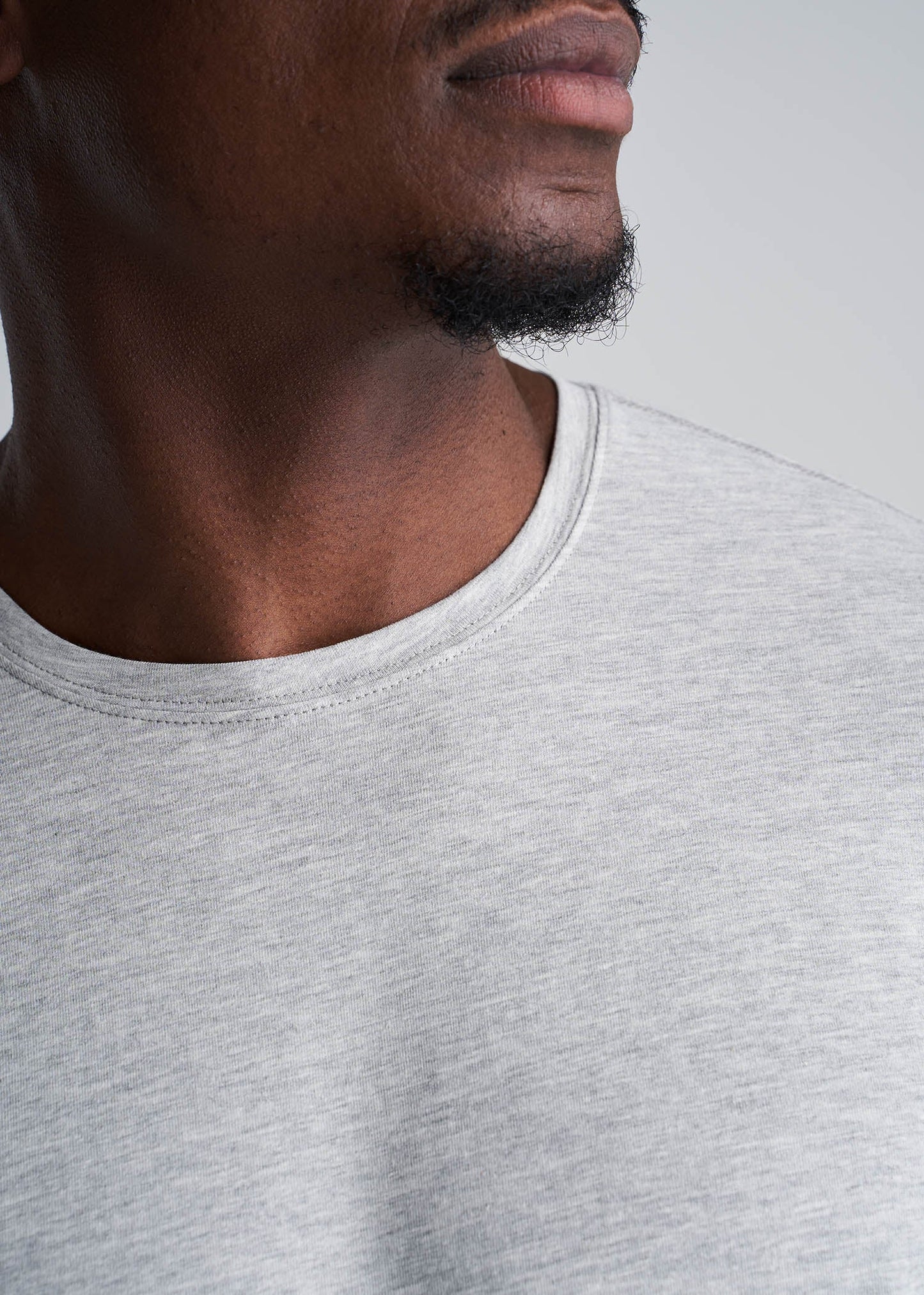 American_Tall_Men_Essentials_Regular_Fit_Crewneck_Tee_GreyMix-Detail.