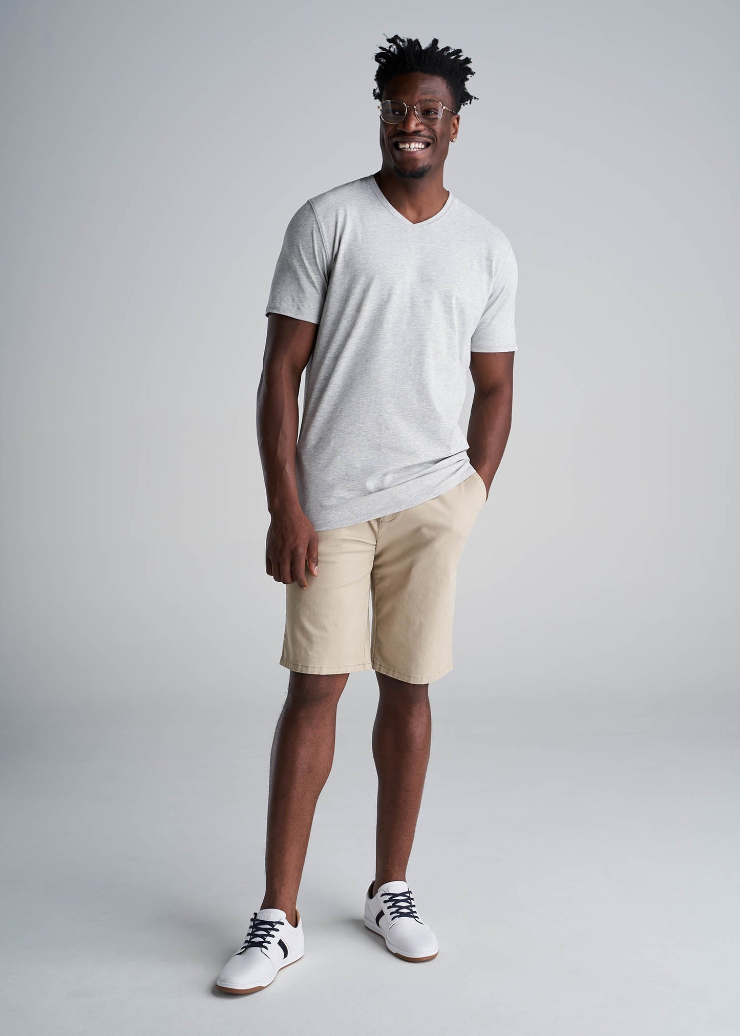 The Essential REGULAR-FIT V-Neck Men's Tall Tees in Grey Mix