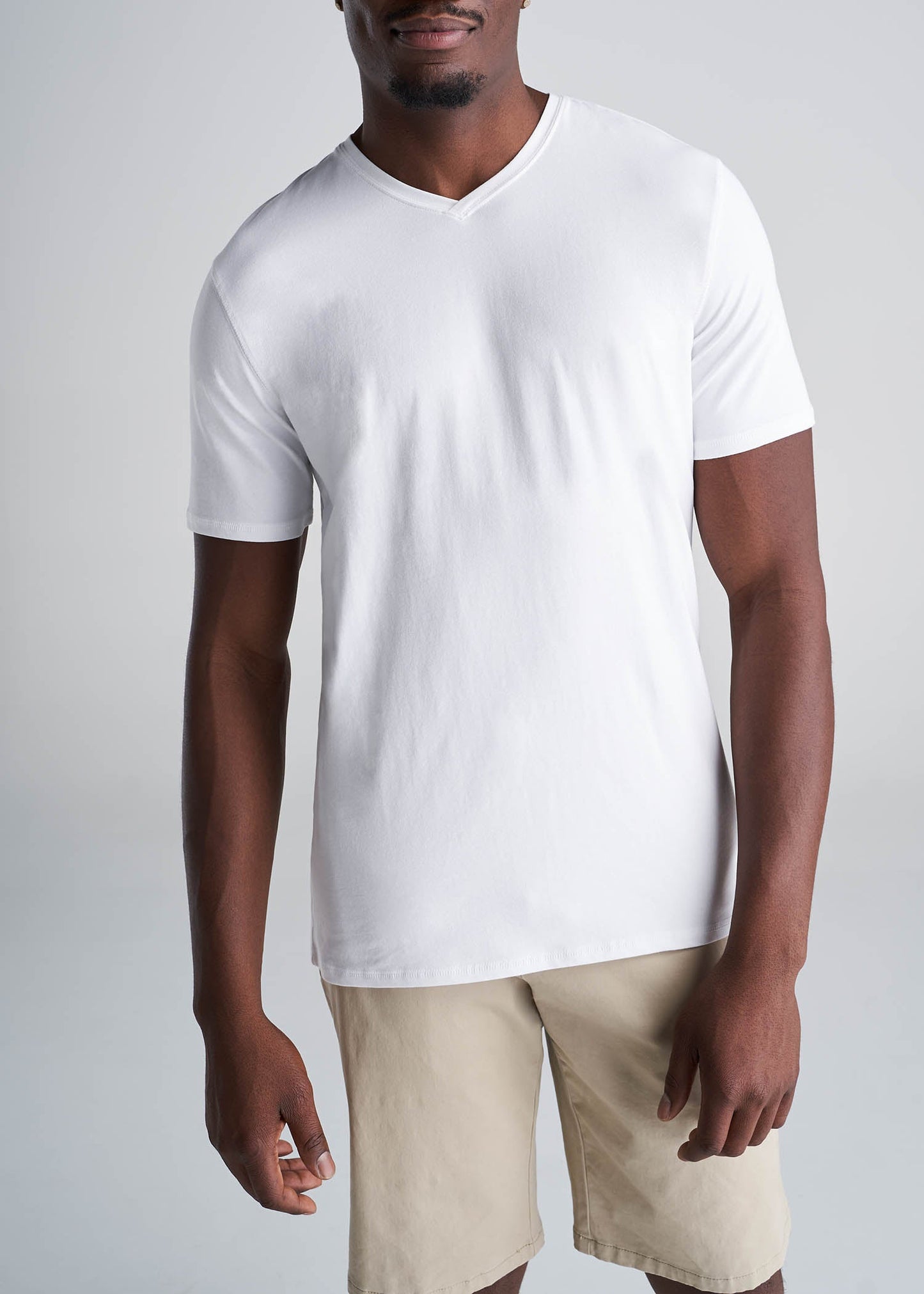 American_Tall_Men_Essentials_Regular_Fit_Vneck_Tee_White-Front