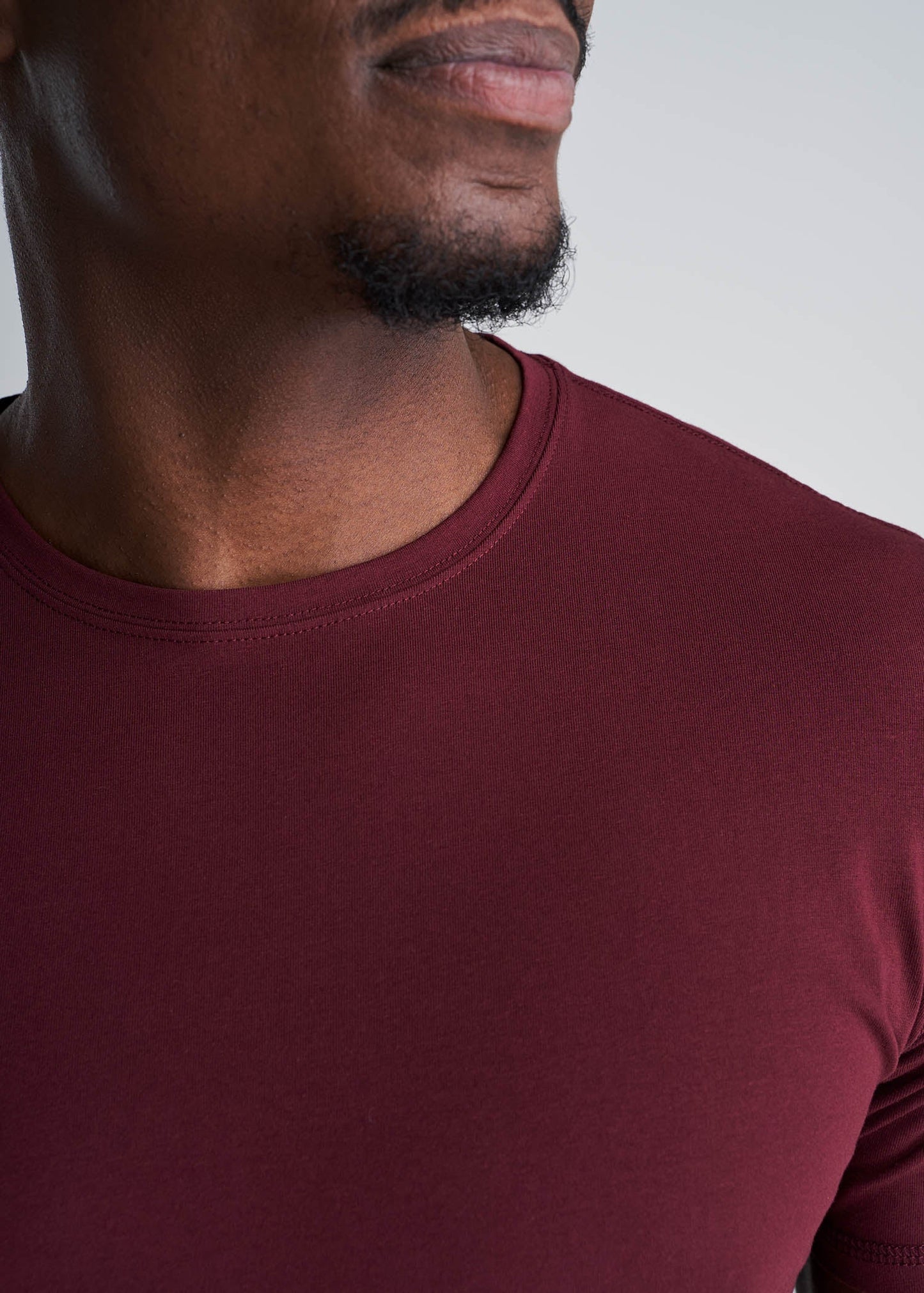 American_Tall_Men_Essentials_Slim_Fit_Crewneck_Tee_GarnetRed-Detail