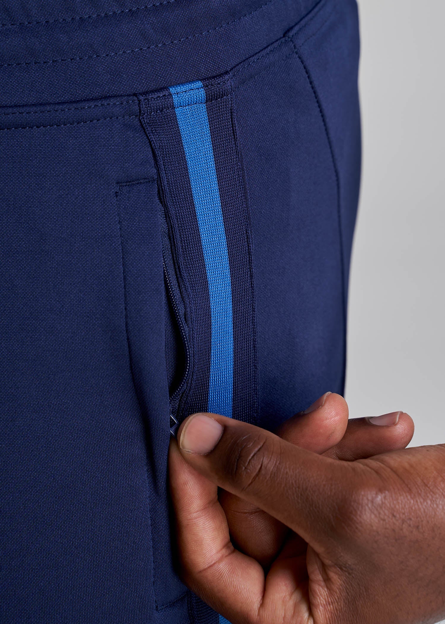 American_Tall_Men_Tall_Athletic_Stripe_Pant_DeepBlue_CobaltStripe-Pocket