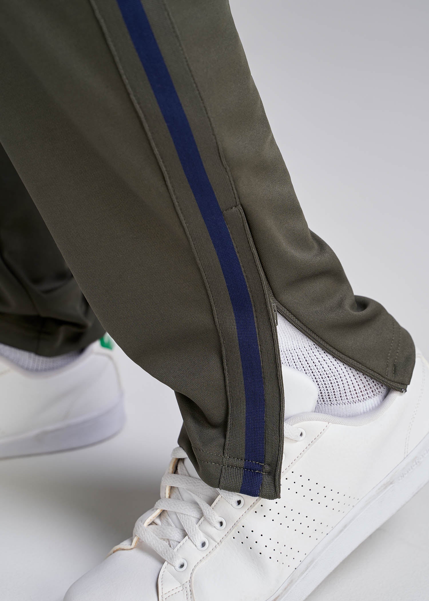 American_Tall_Men_Tall_Athletic_Stripe_Pant_Green_DeepBlueStripe-Zipper