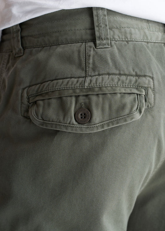 American_Tall_Mens_LongJohn_Cargo_Pocket_Shorts_Surplusgreen-backpocket