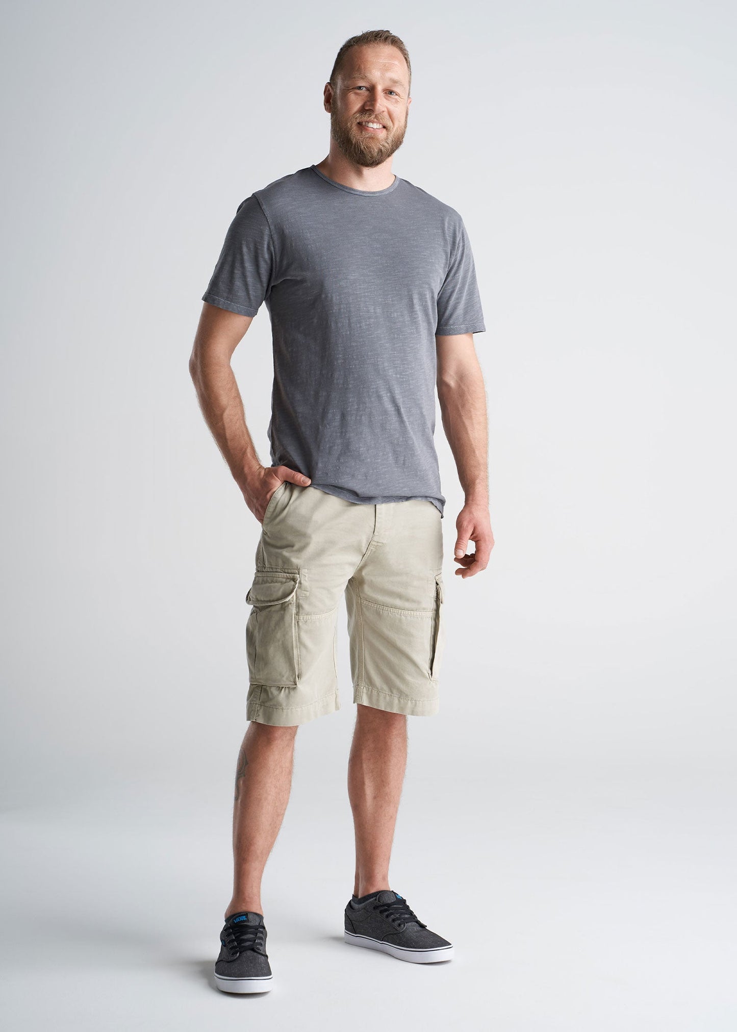 American_Tall_Mens_LongJohn_Cargo_Pocket_Shorts_VintageBuck-lifestyle