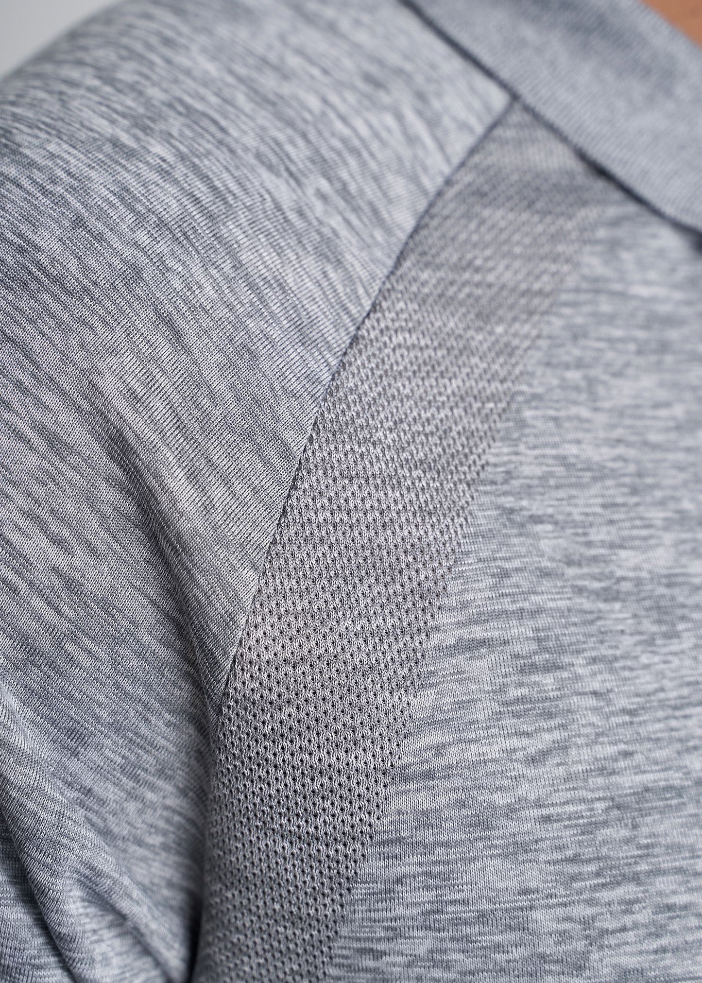 American_Tall_Mens_Performance_Golf_Polo_Raglan_Sleeve_Greymix-sleeveside