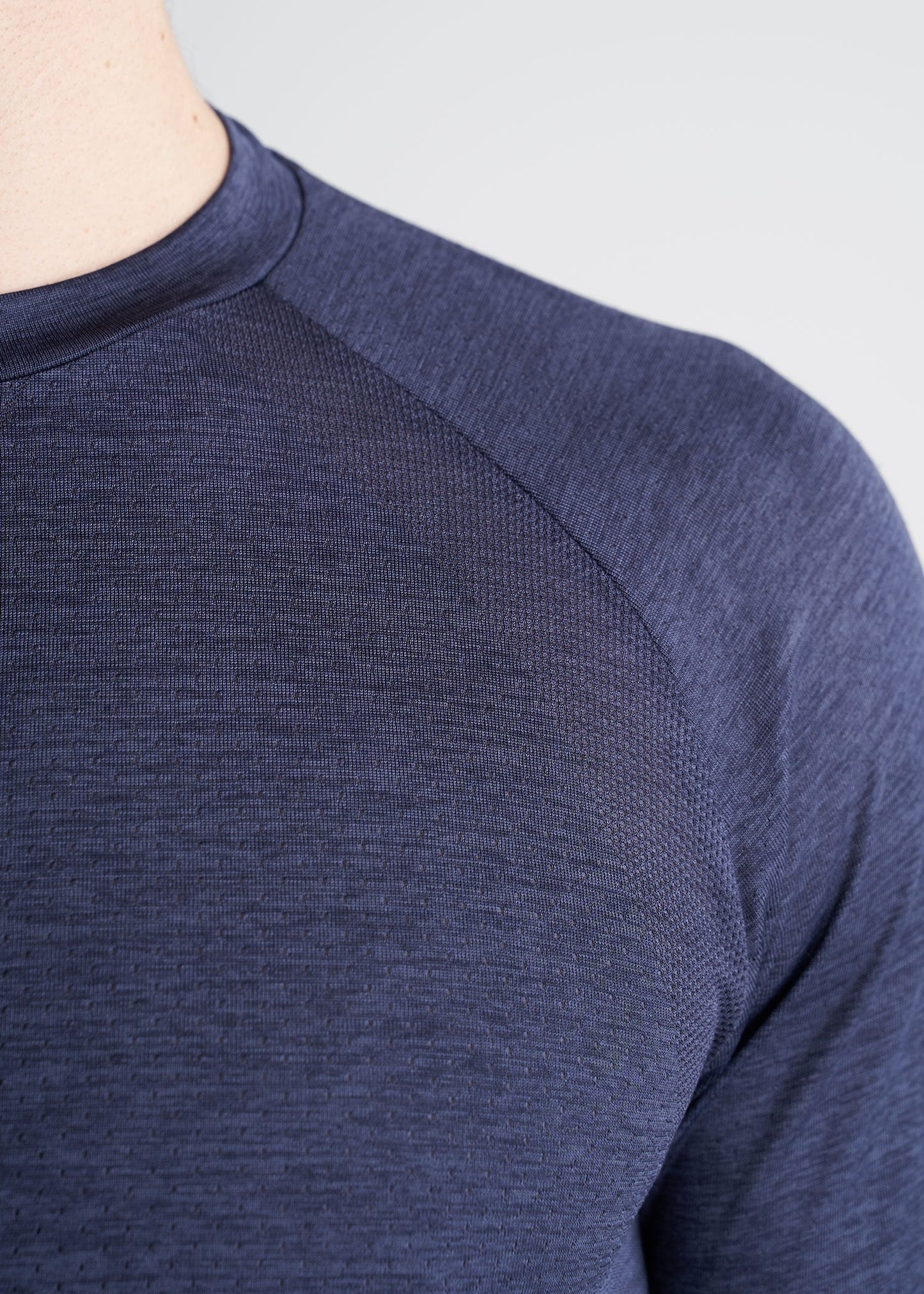 American_Tall_Mens_Performance_LongSleeve_Raglan_BlueMix-neck