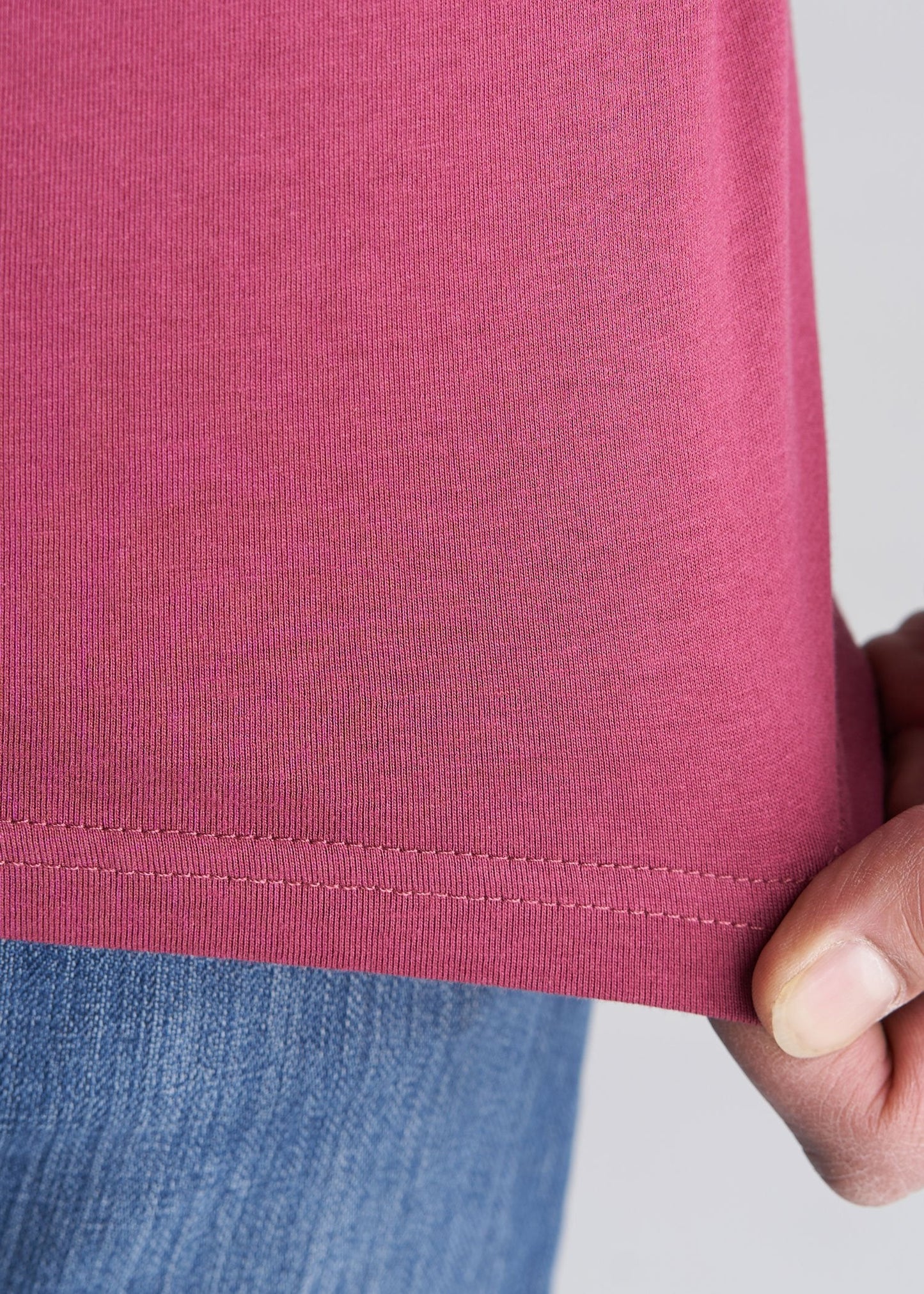 American_Tall_Mens_SS_Everyday_Cotton_Crewneck_Garnet_Red-detail