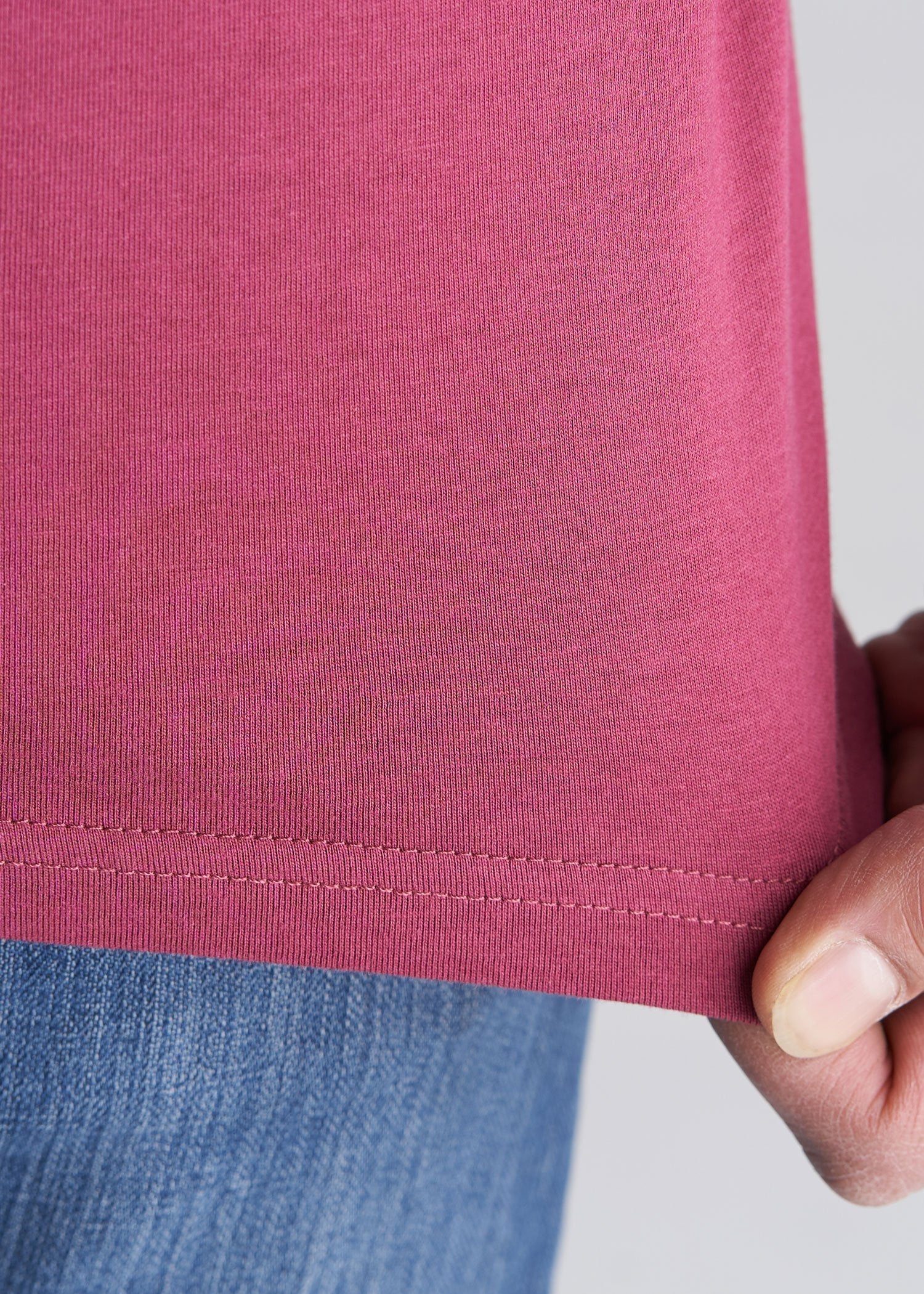 American_Tall_Mens_SS_Everyday_Cotton_Crewneck_Garnet_Red-detail