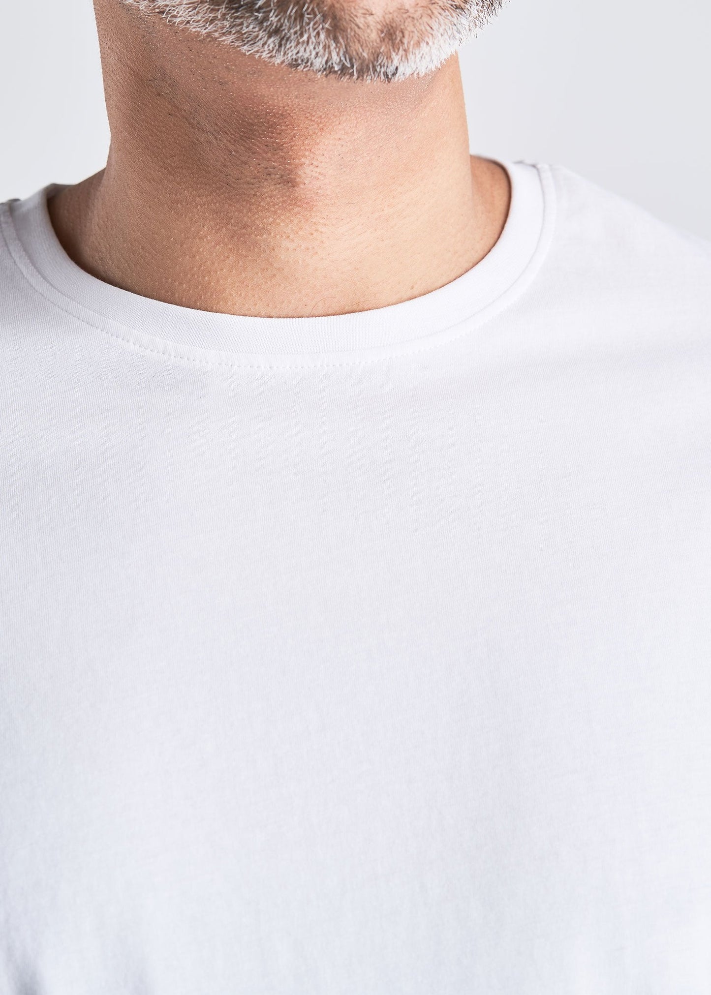 American_Tall_Mens_SS_Everyday_Cotton_Crewneck_white-detail