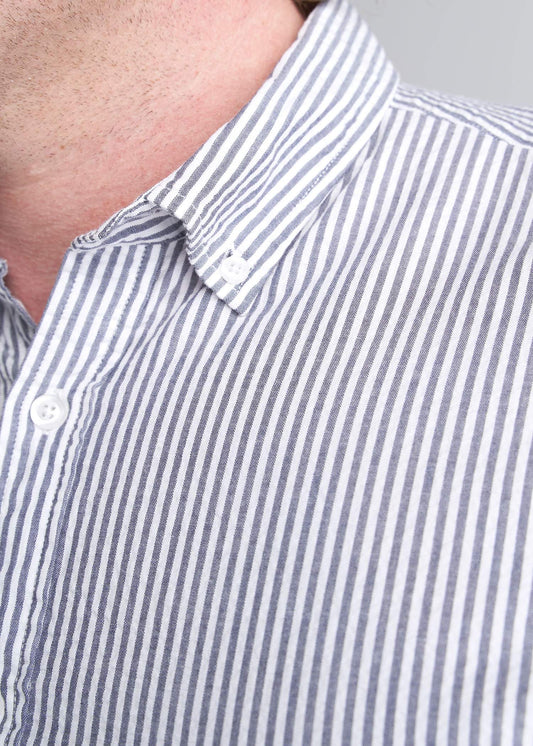American_Tall_Mens_SS_Seersucker_GreyWhite_Stripe-detail