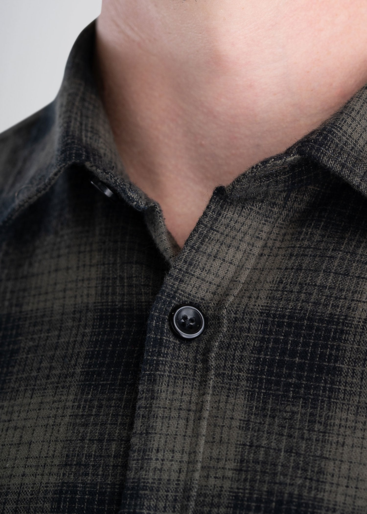 Longjohnandsons-americantall-mens-heavyflannel-surplusgreen-detail