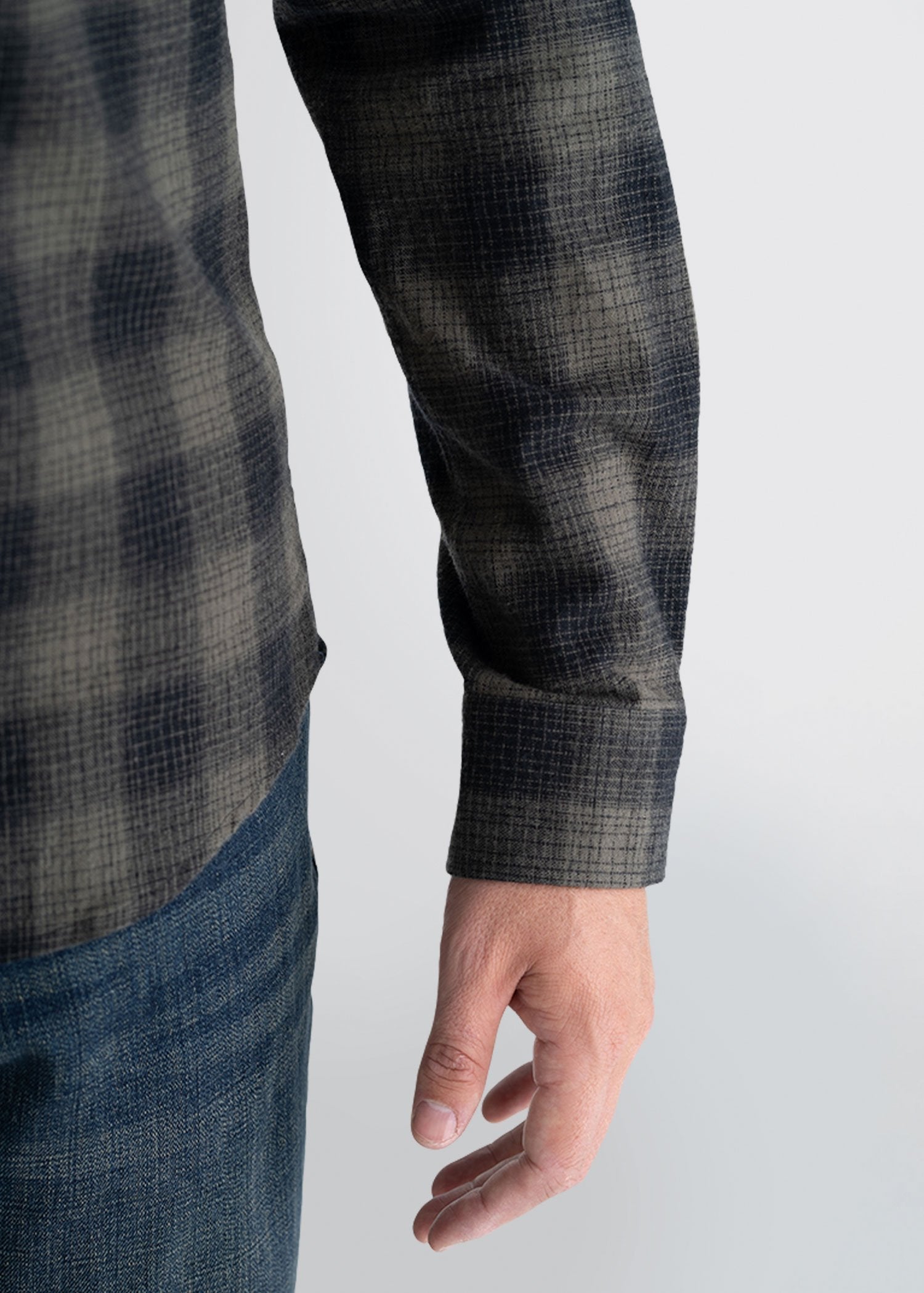 Longjohnandsons-americantall-mens-heavyflannel-surplusgreen-detailarm