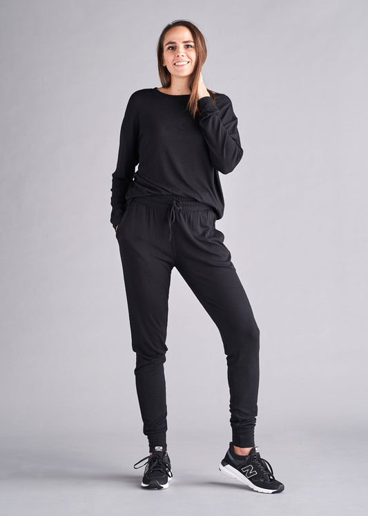 american-tall-womens-pj-lounge-crweneck-black-lifestyle