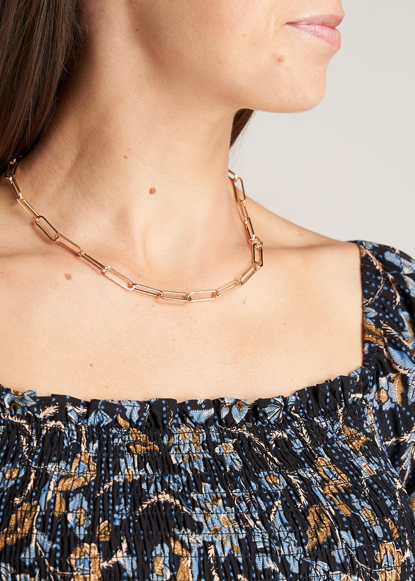 Womens-BalloonSleeveBlouse-BlackFloral-detail
