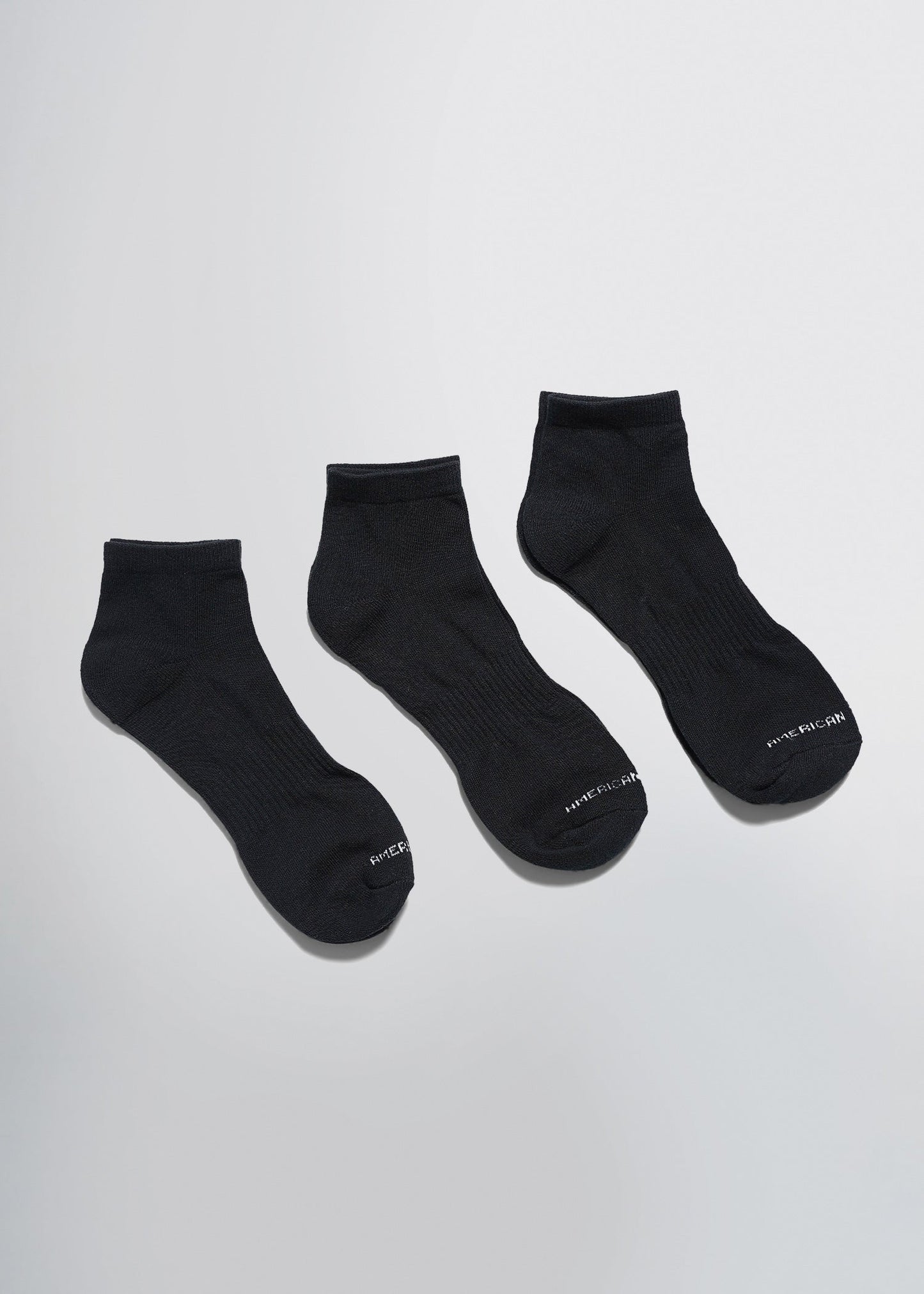 american-tall-mens-athletic-low-socks-black-front