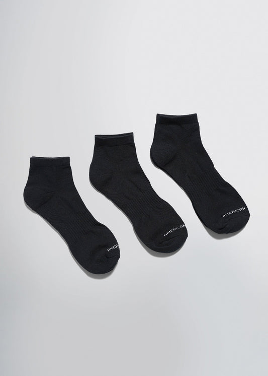 american-tall-mens-athletic-low-socks-black-front
