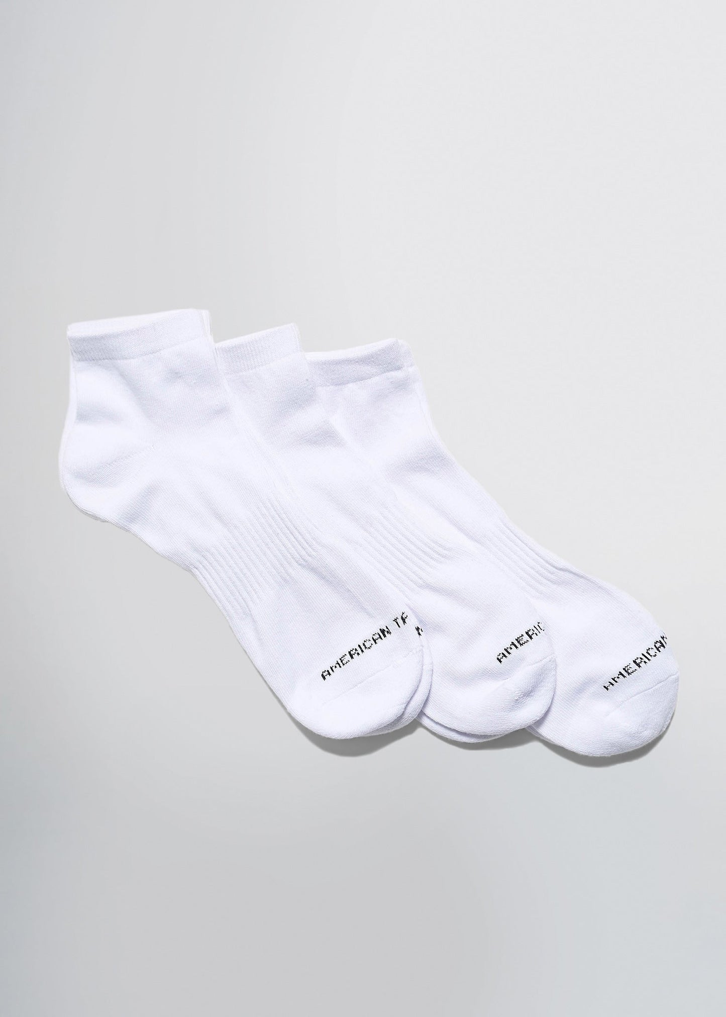 american-tall-mens-athletic-low-socks-white-front