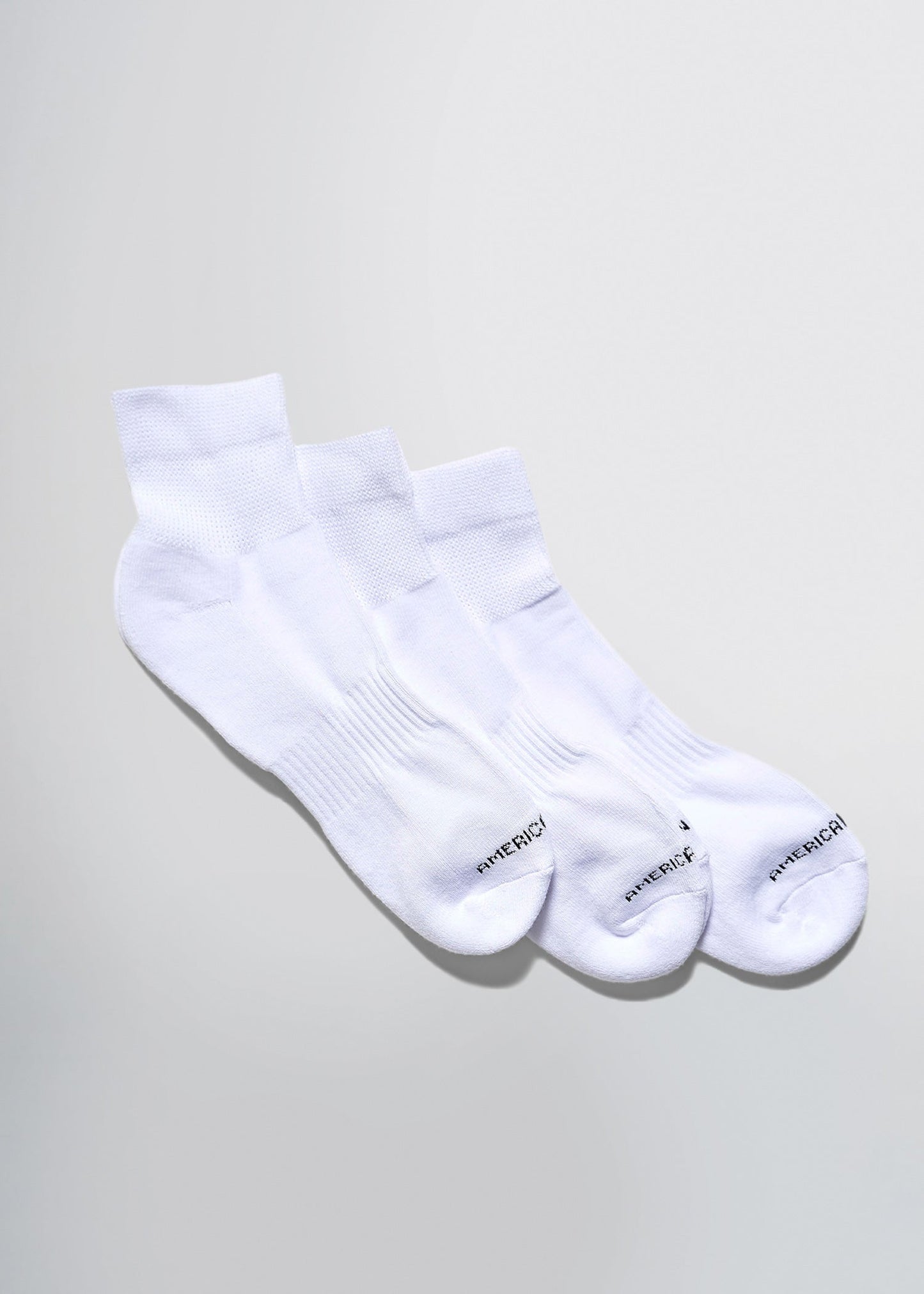 american-tall-mens-athletic-mid-socks-white-front