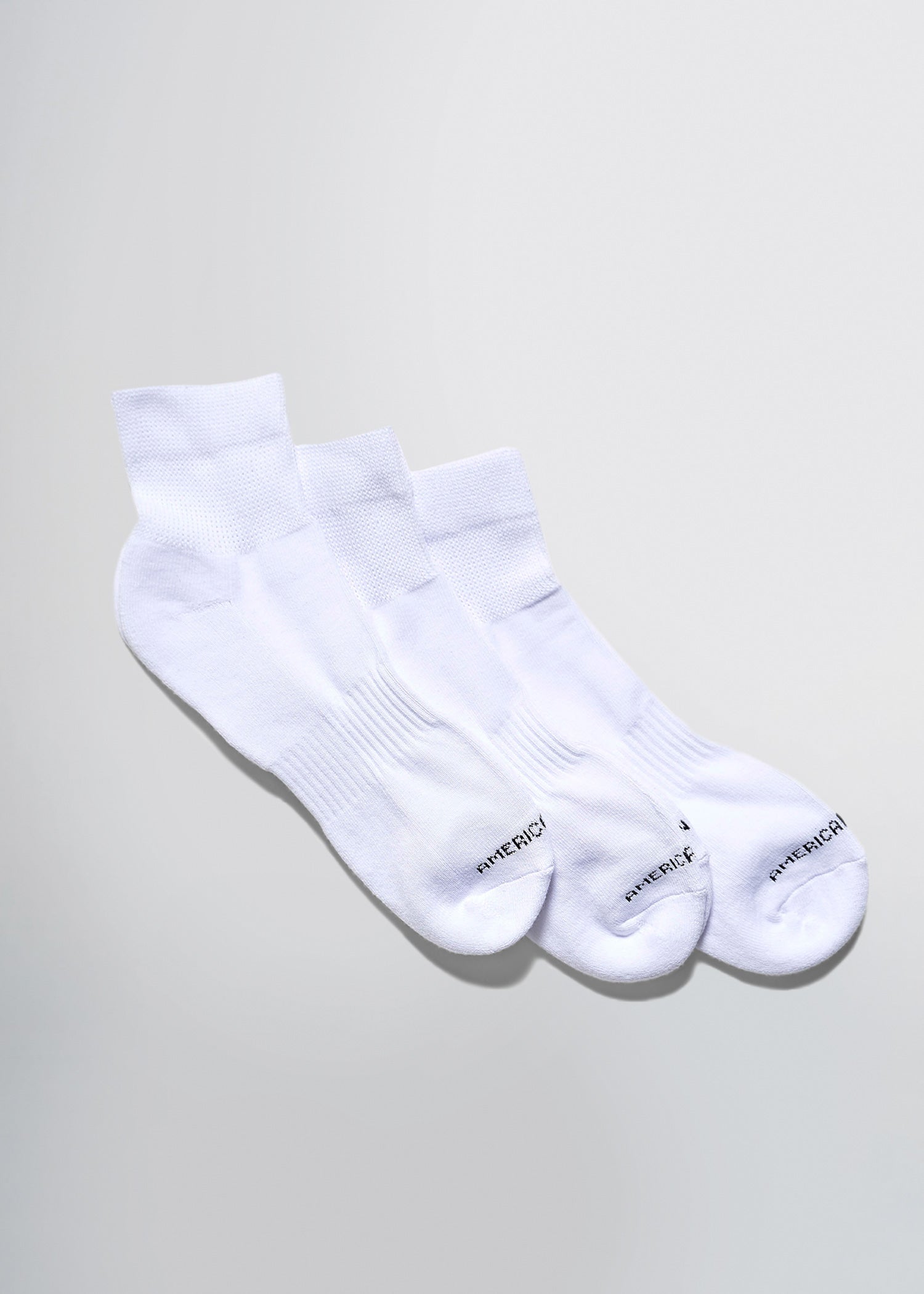 american-tall-mens-athletic-mid-socks-white-front