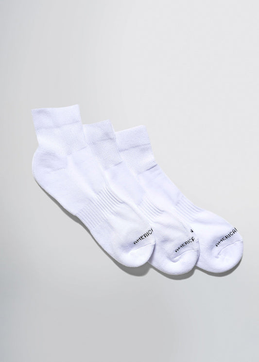 american-tall-mens-athletic-mid-socks-white-front
