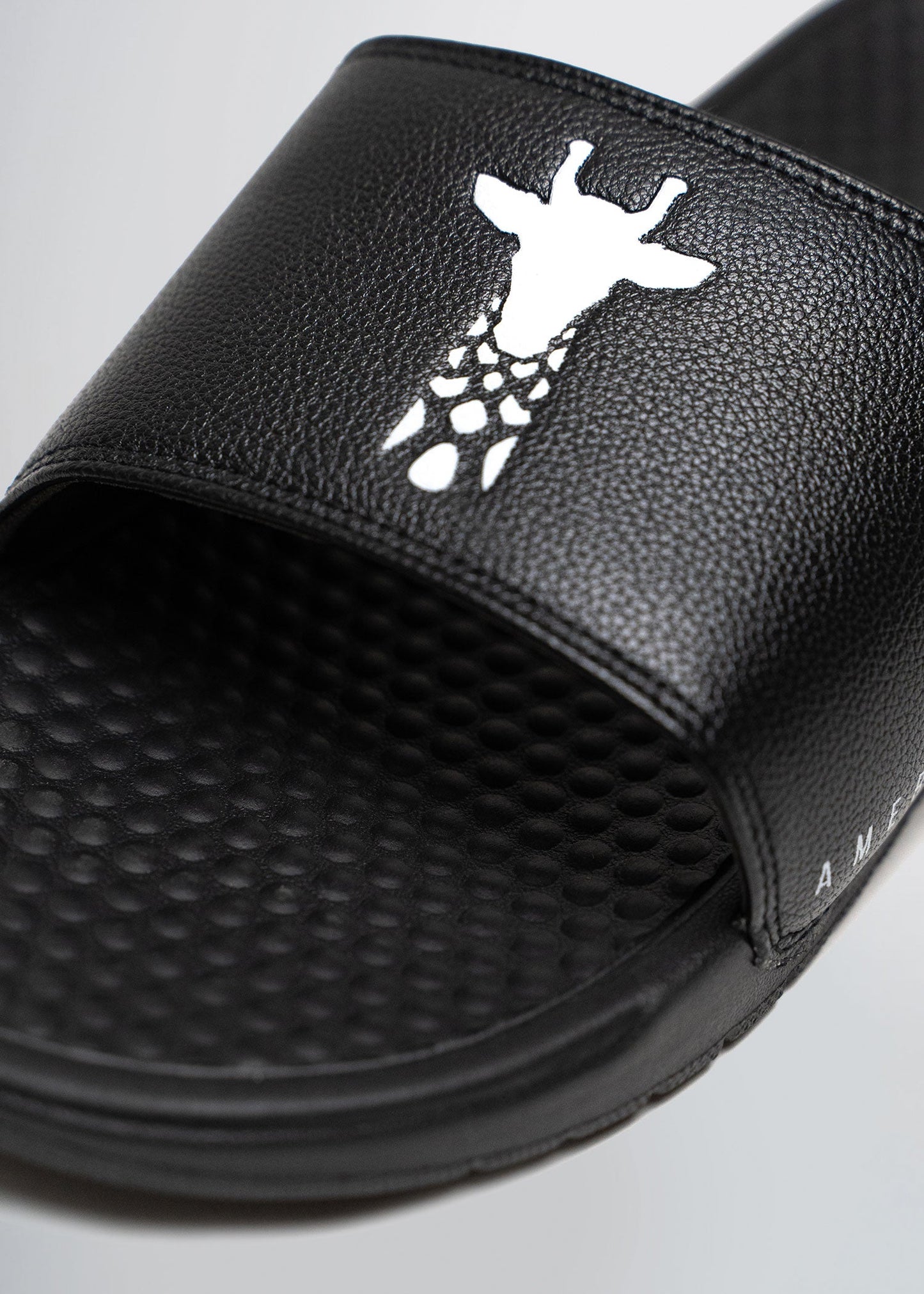 american-tall-mens-flip-flops-detail