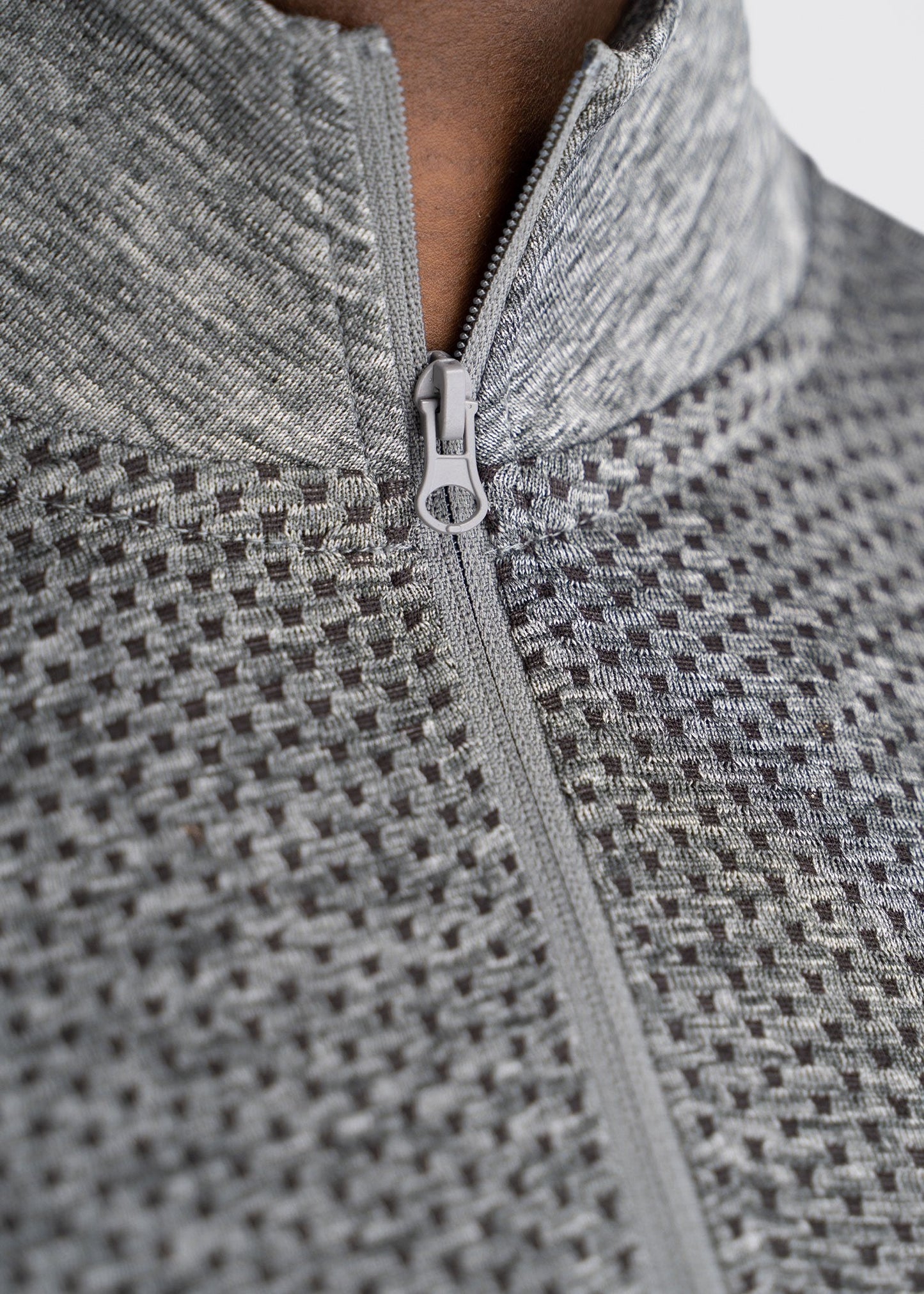 american-tall-mens-performance-quarterzip-greymix-detailzipper